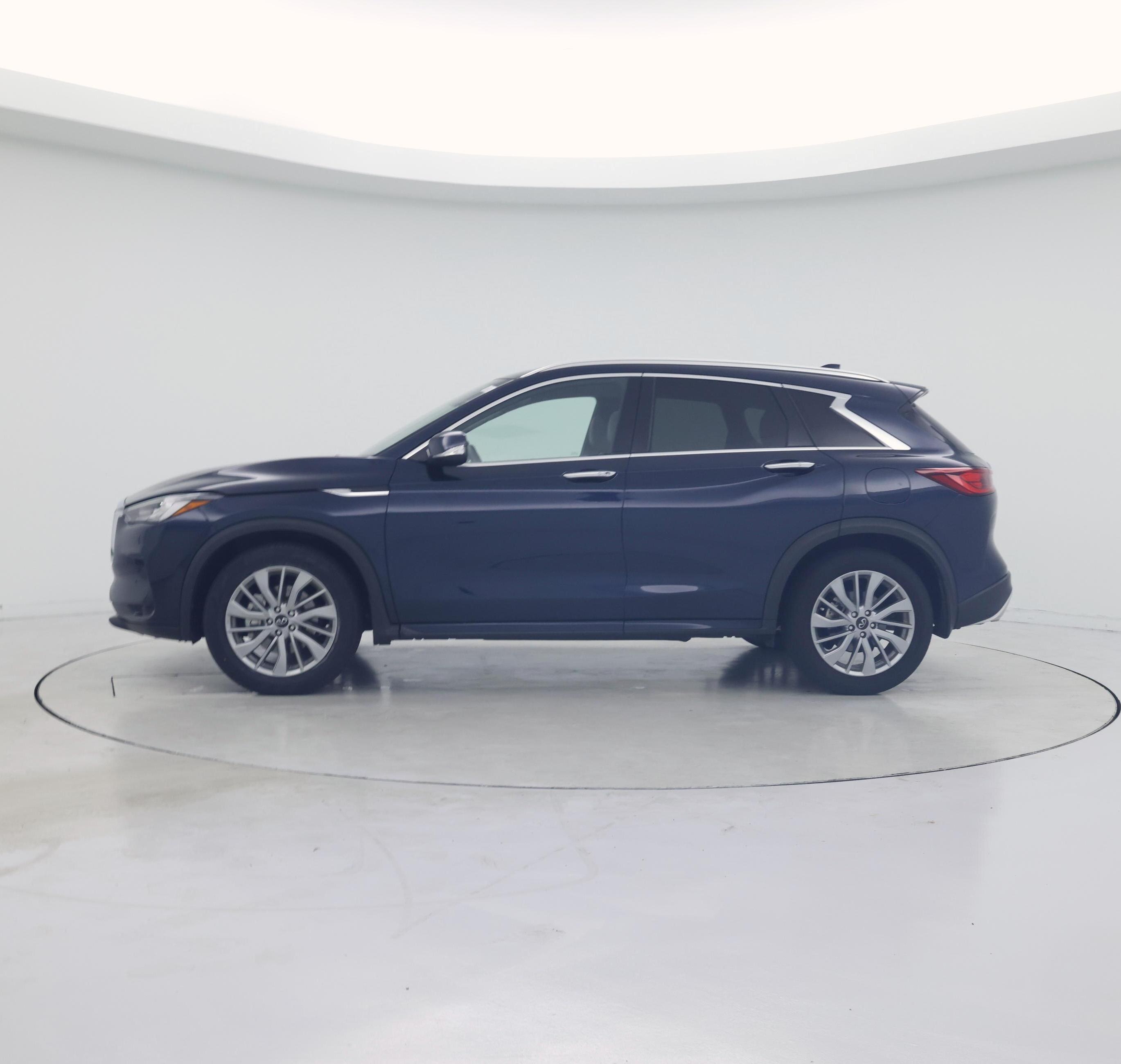 Thumbnail: 2023 INFINITI QX50 - 3