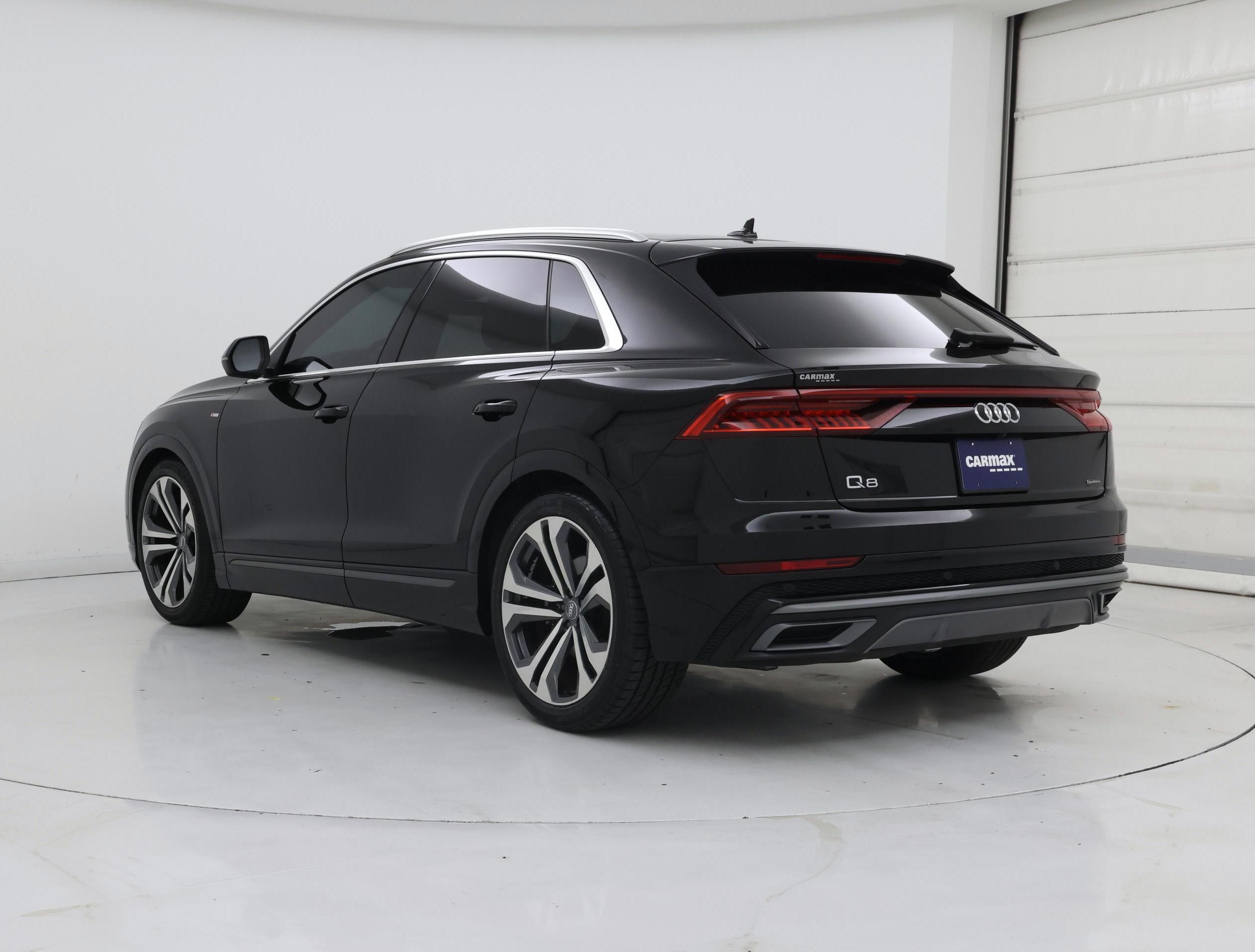 Thumbnail: 2020 Audi Q8 - 2