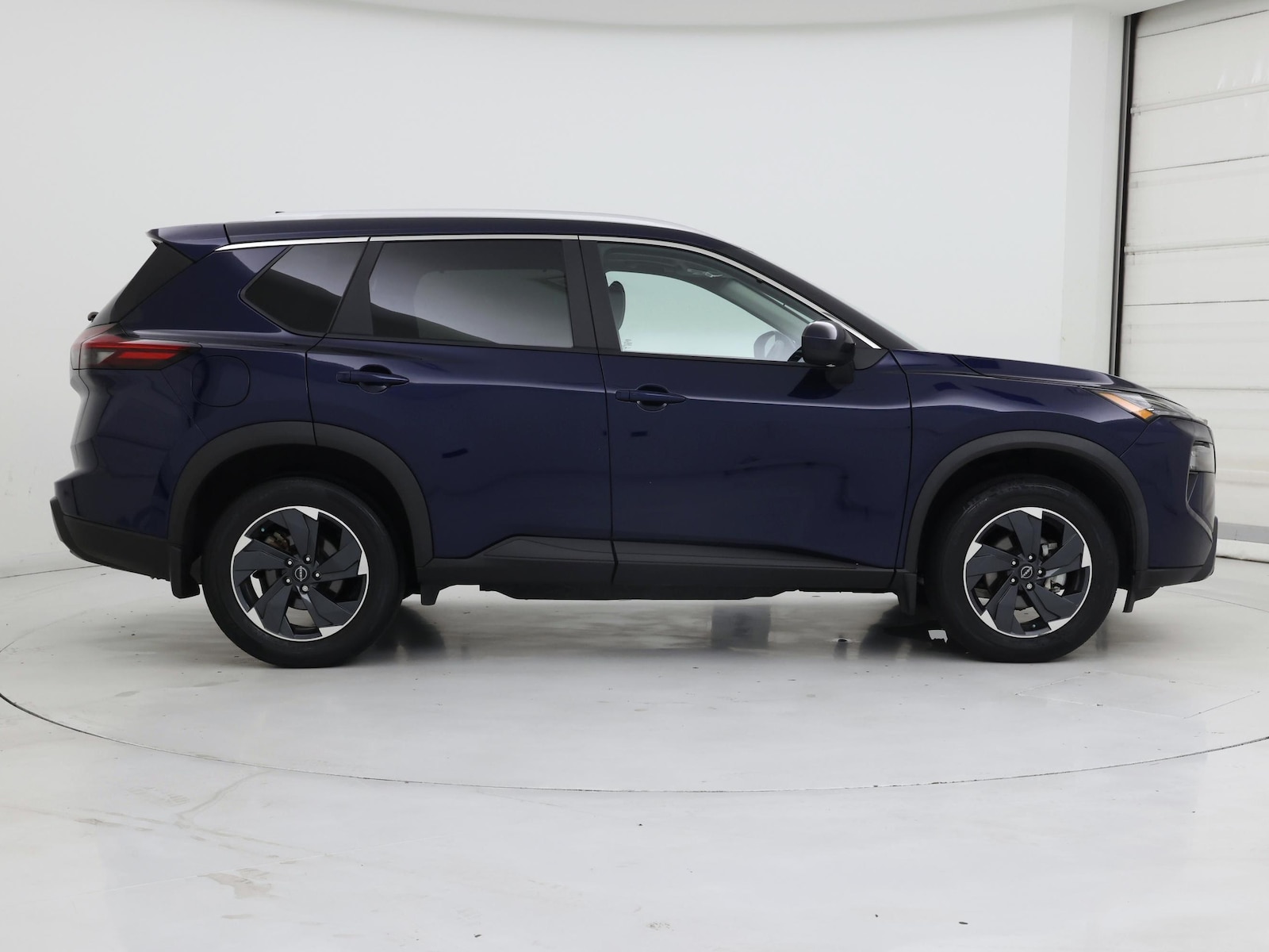 2024 Nissan Rogue SV - Photo 8