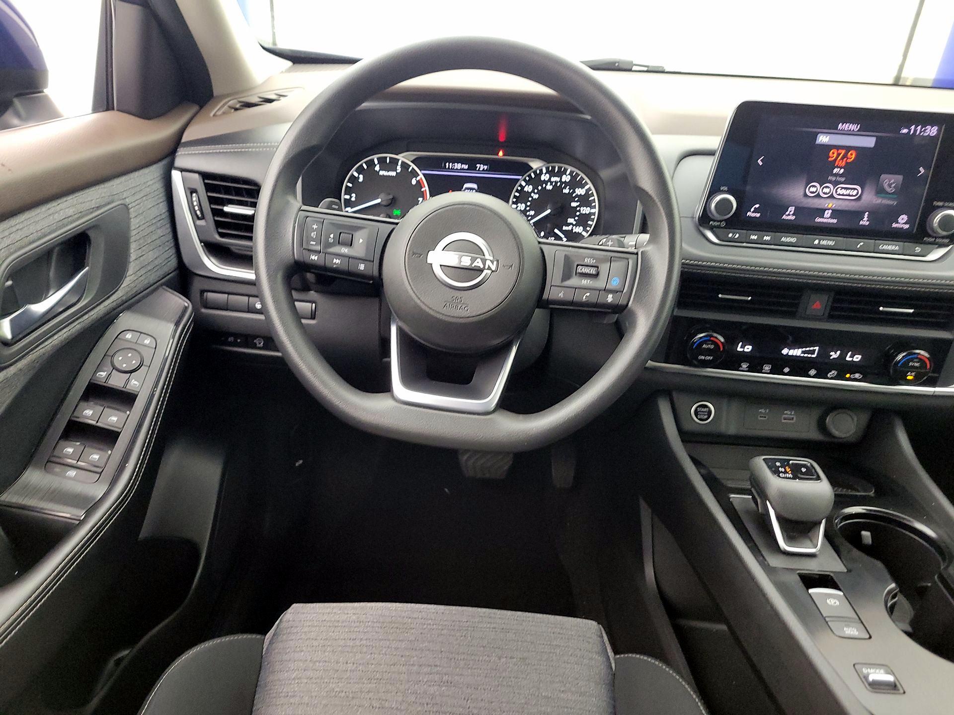 Thumbnail: 2023 Nissan Rogue - 10