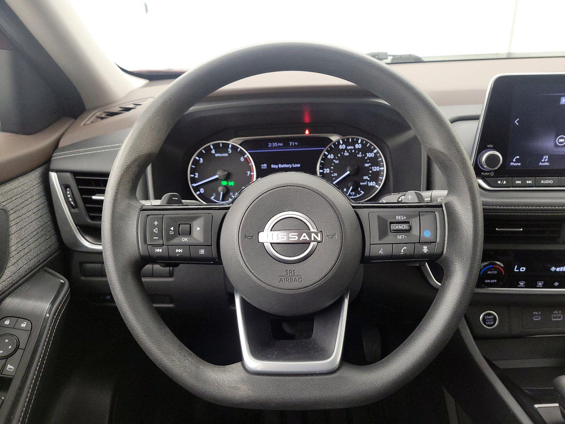 Thumbnail: 2023 Nissan Rogue - 10