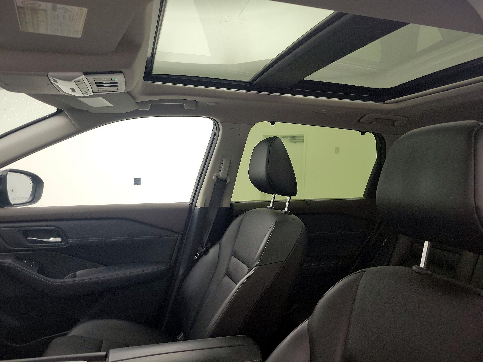 Thumbnail: 2023 Nissan Rogue - 19