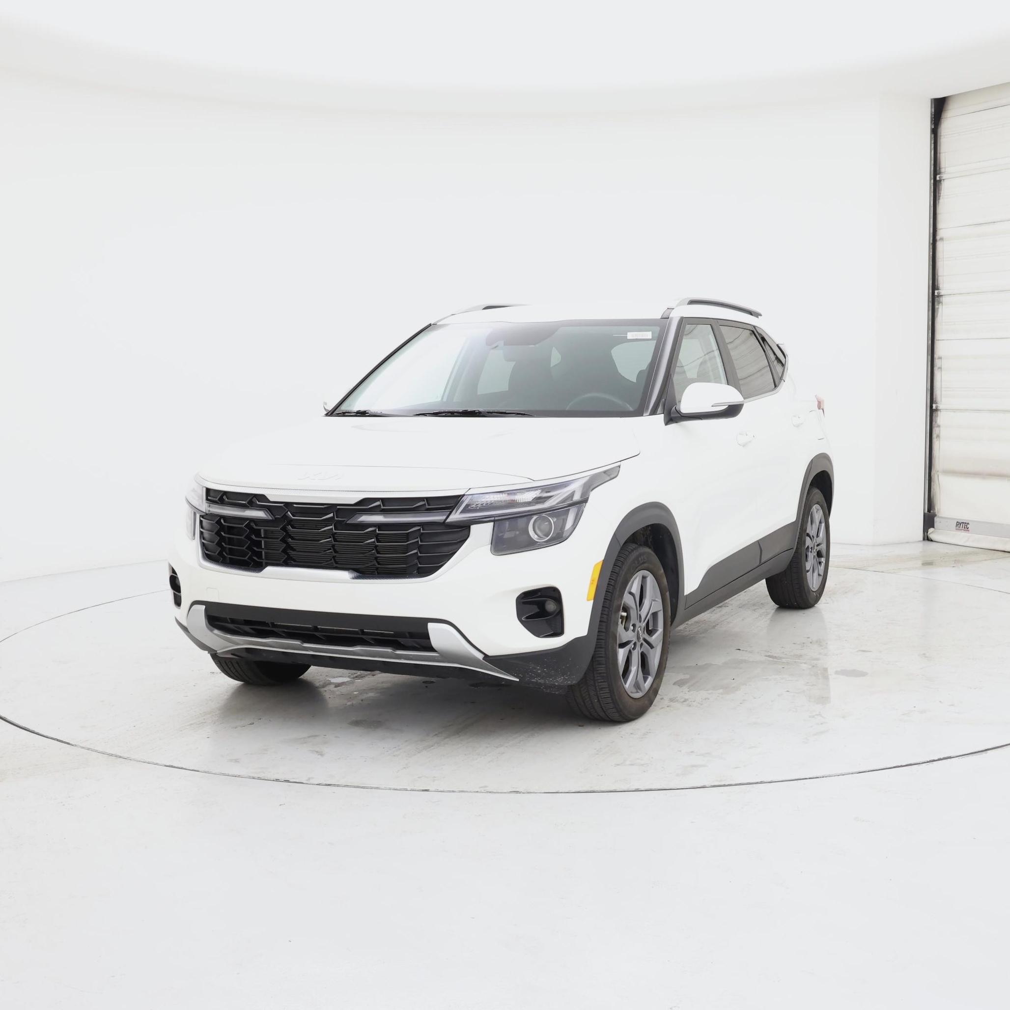 Thumbnail: 2024 Kia Seltos - 4