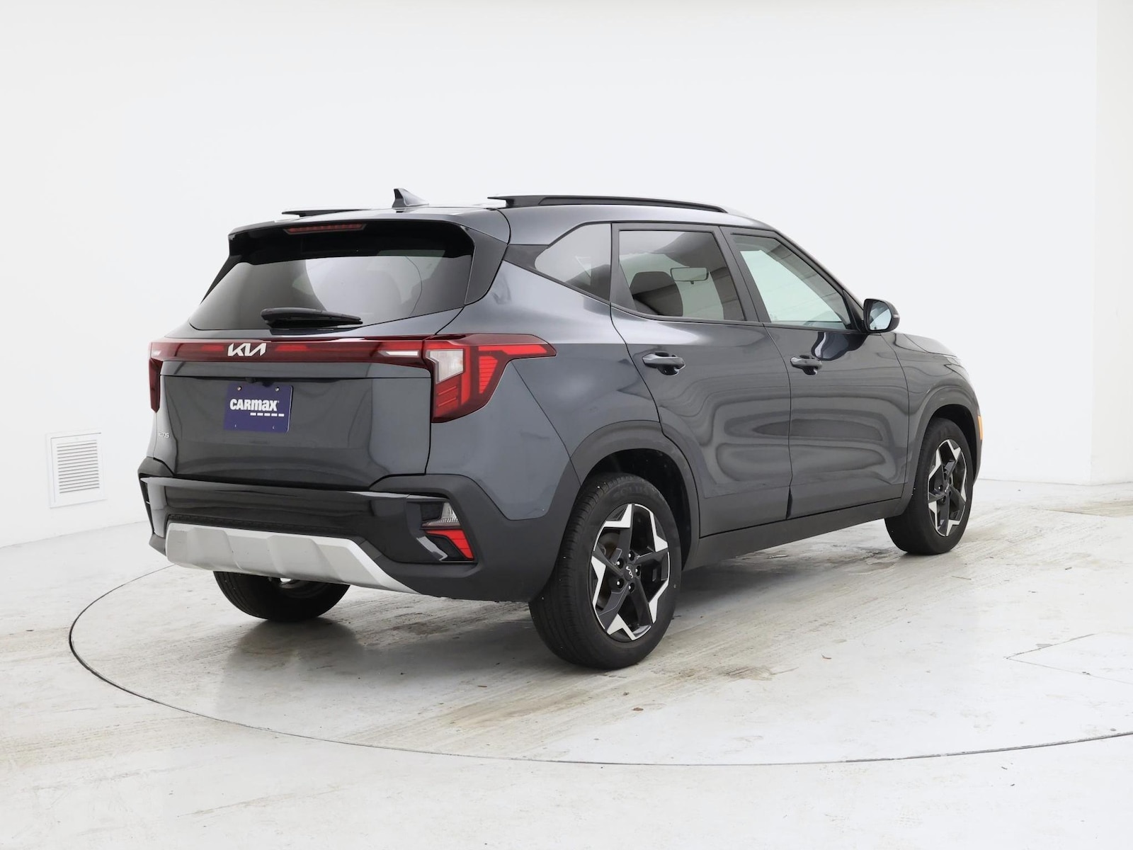 2025 Kia Seltos S - Photo 9