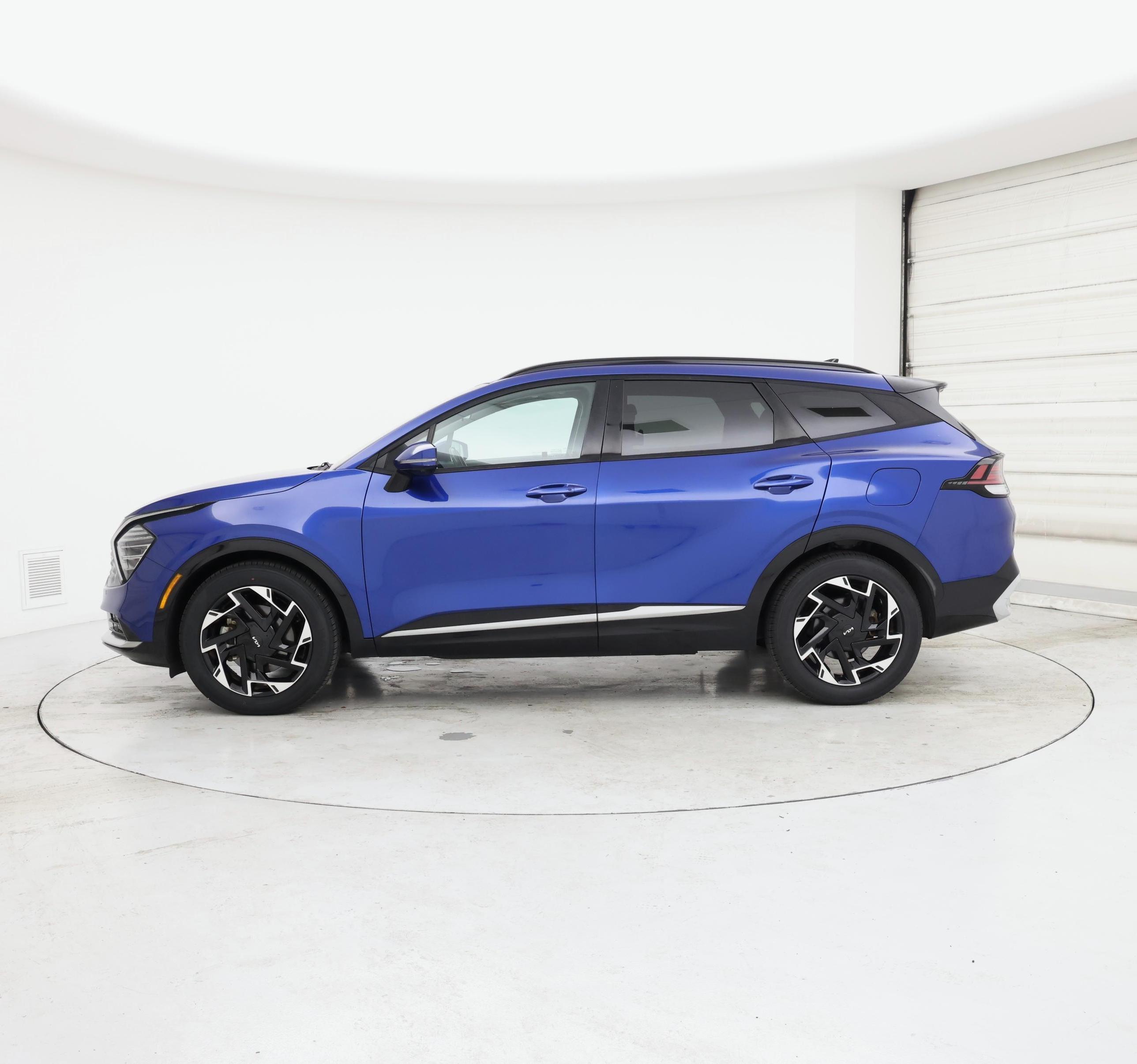 Thumbnail: 2023 Kia Sportage - 3