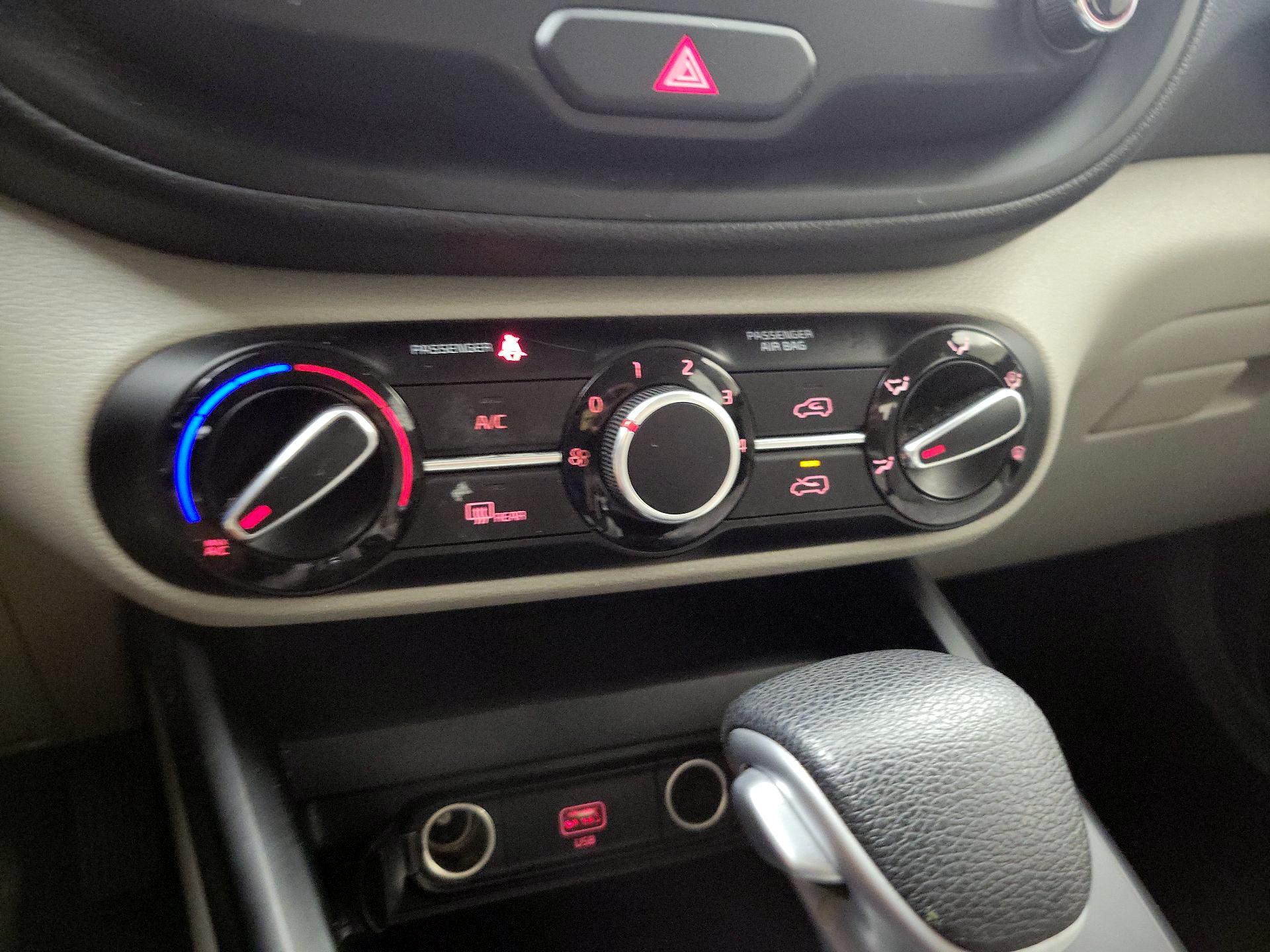 Thumbnail: 2021 Kia Soul - 16