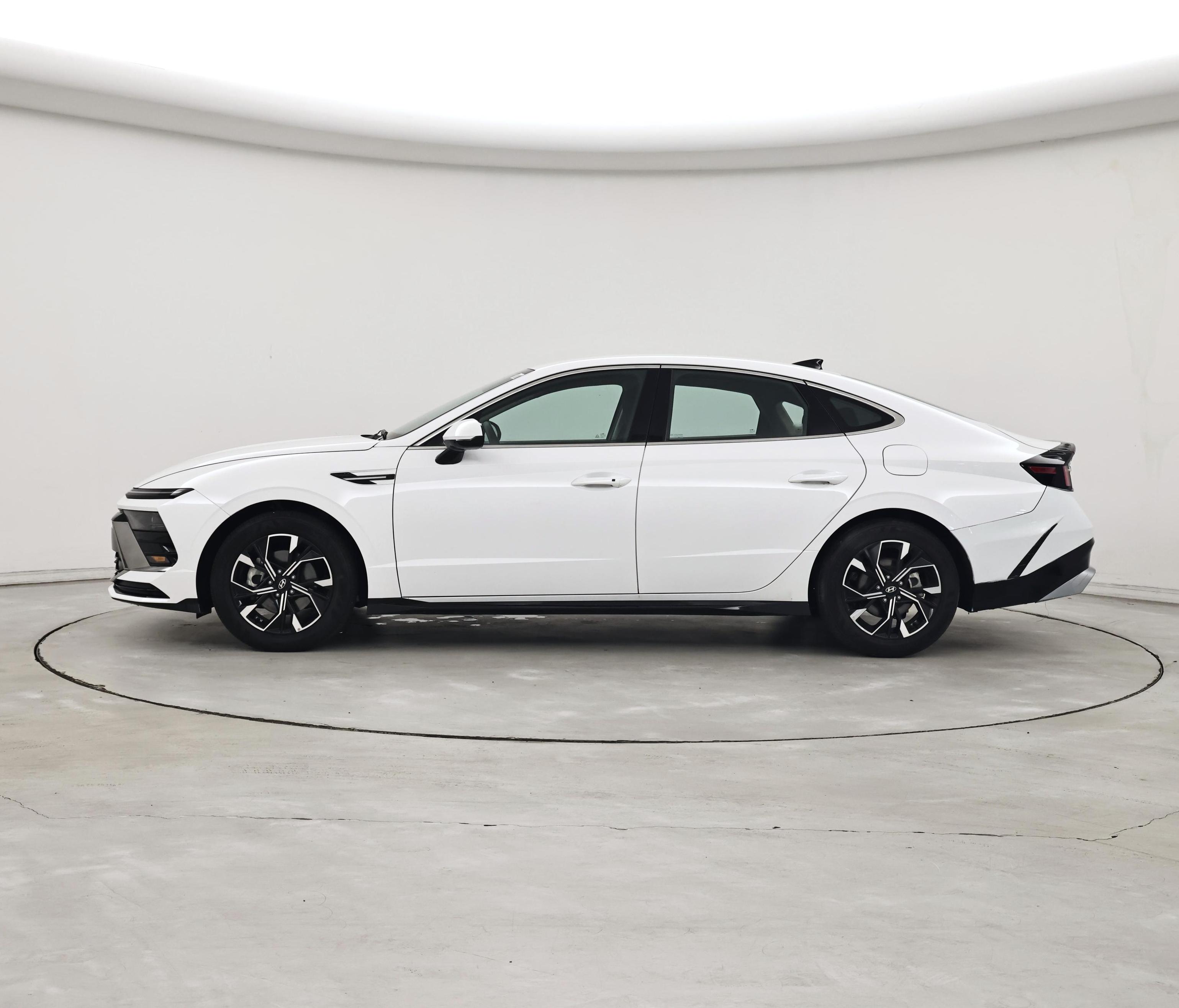 Thumbnail: 2025 Hyundai Sonata - 3