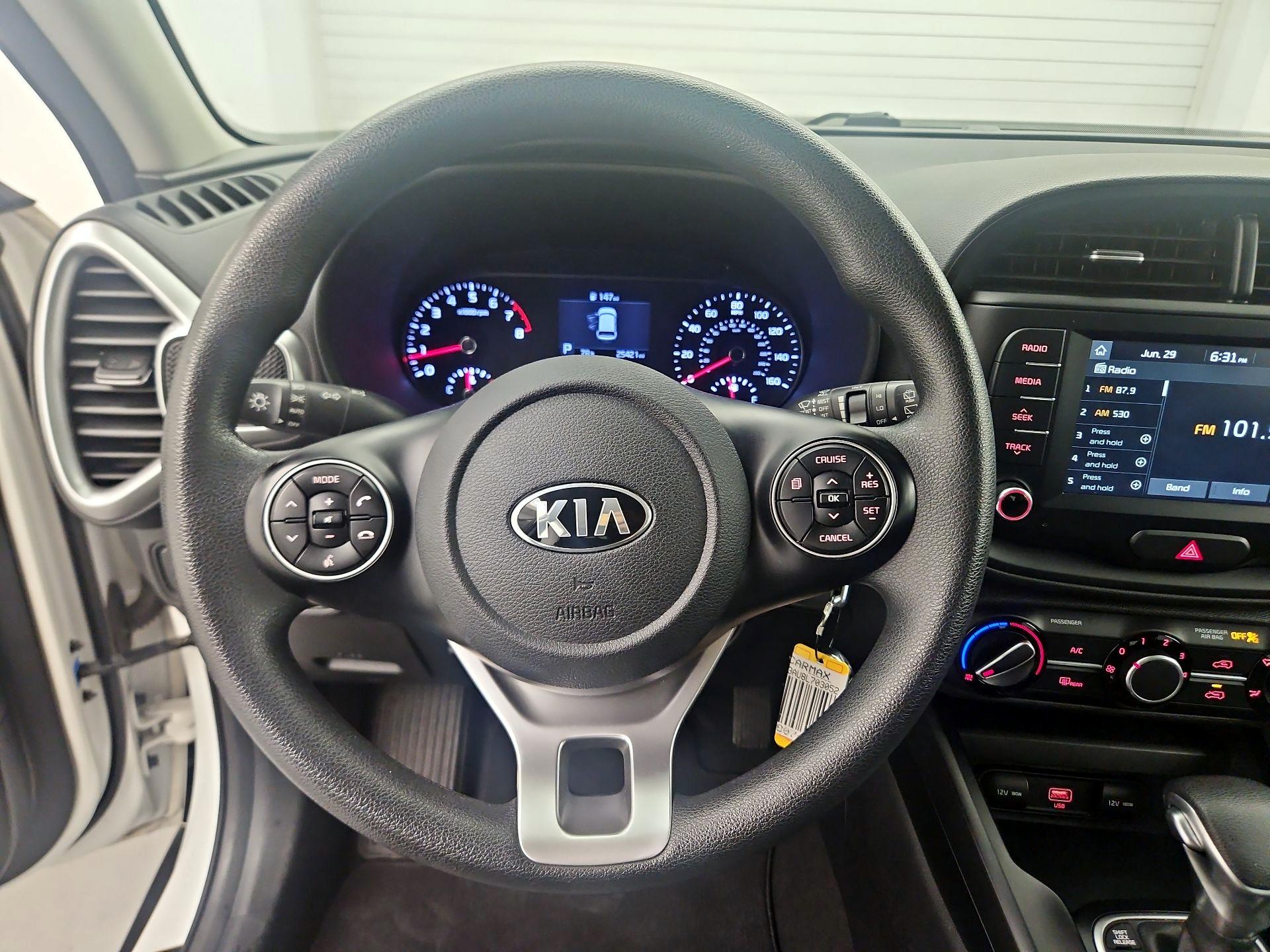 Thumbnail: 2020 Kia Soul - 10