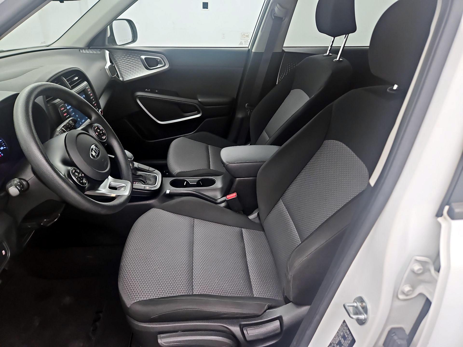 Thumbnail: 2020 Kia Soul - 11