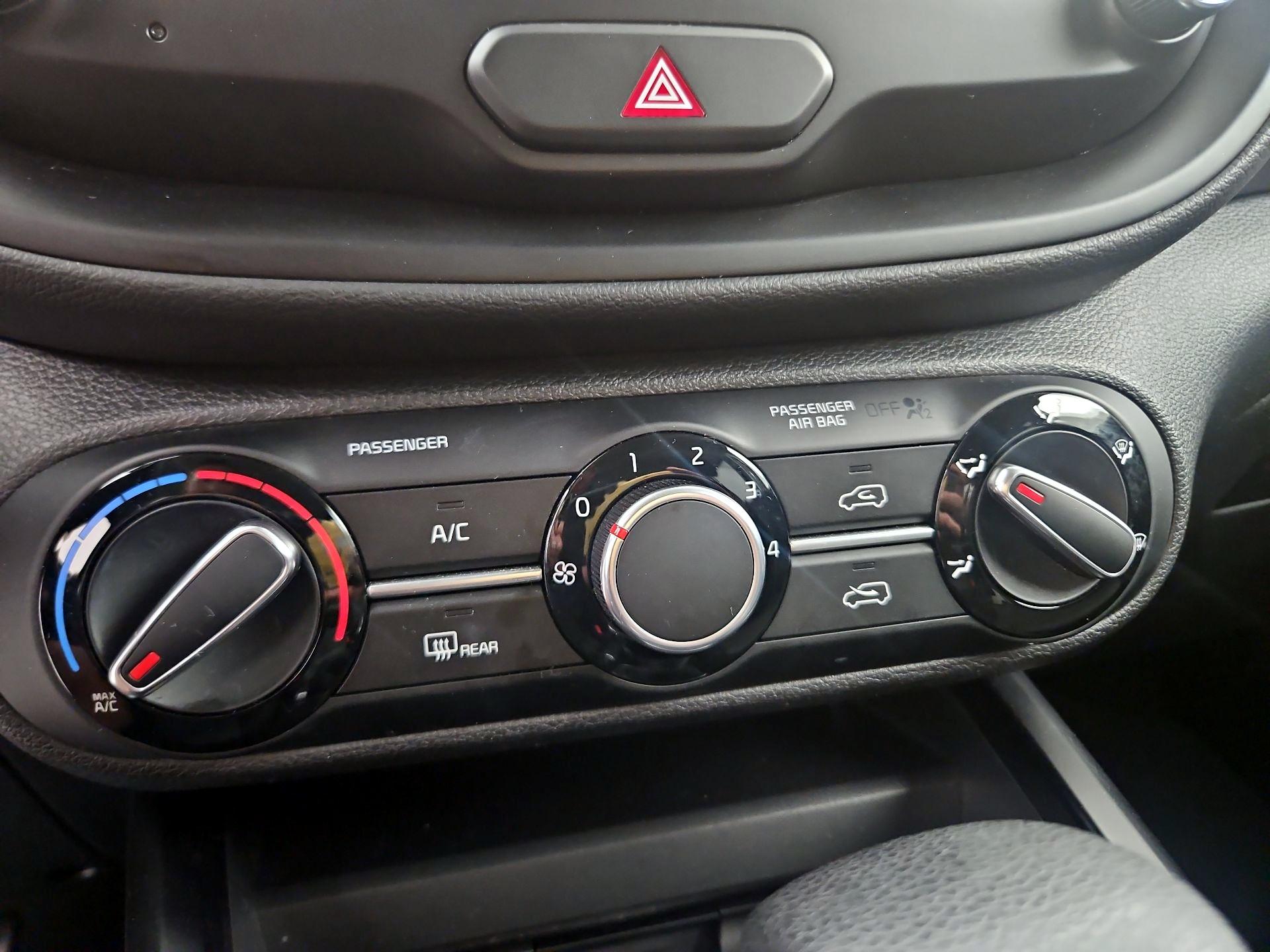 Thumbnail: 2020 Kia Soul - 16