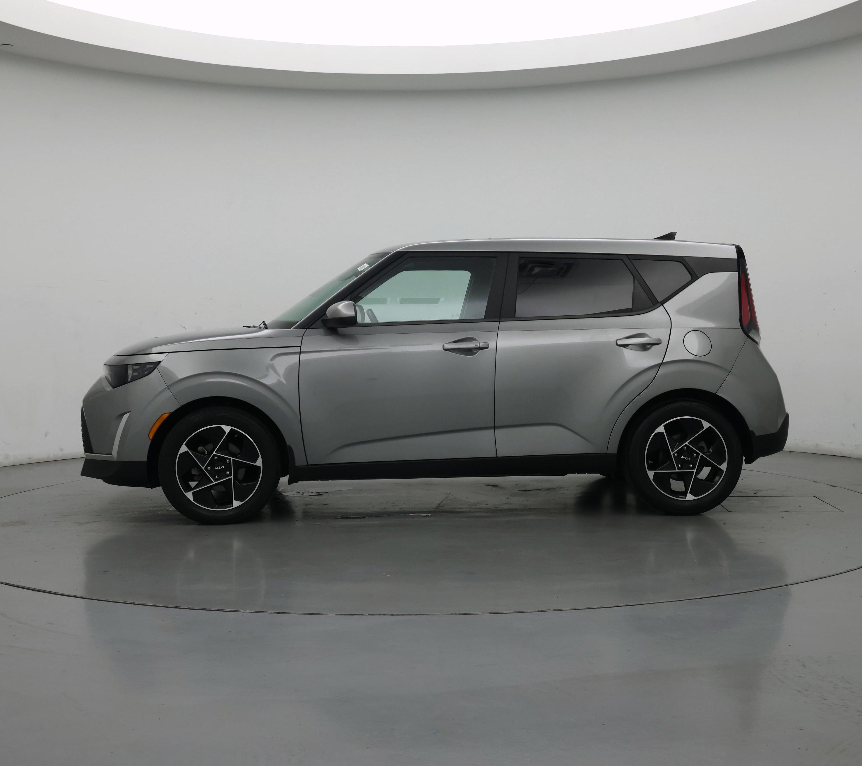 Thumbnail: 2023 Kia Soul - 3