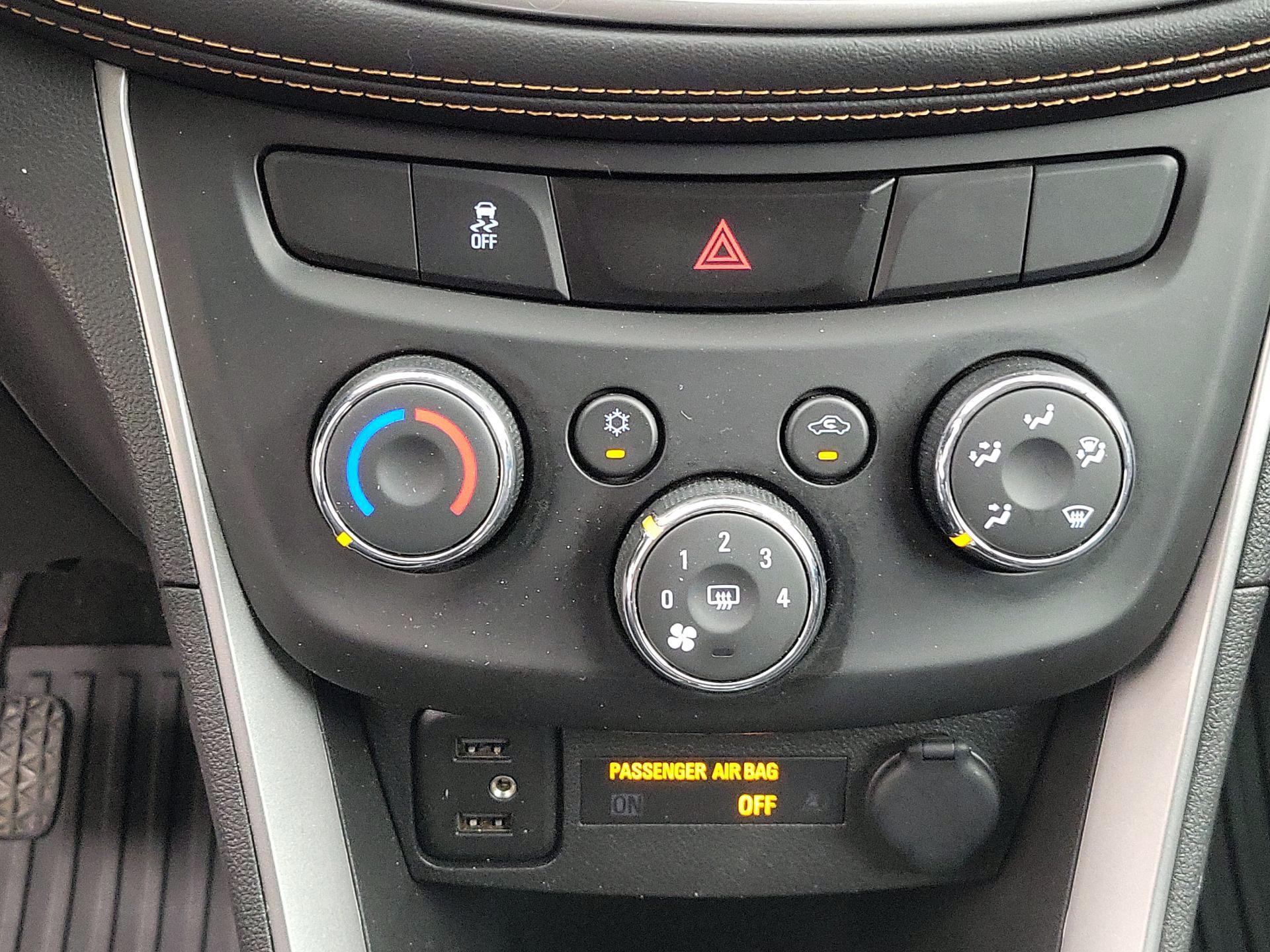 Thumbnail: 2020 Chevrolet Trax - 16
