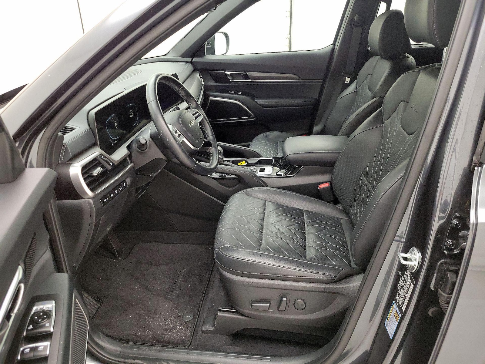 2024 Kia Telluride EX X-Line - Photo 12