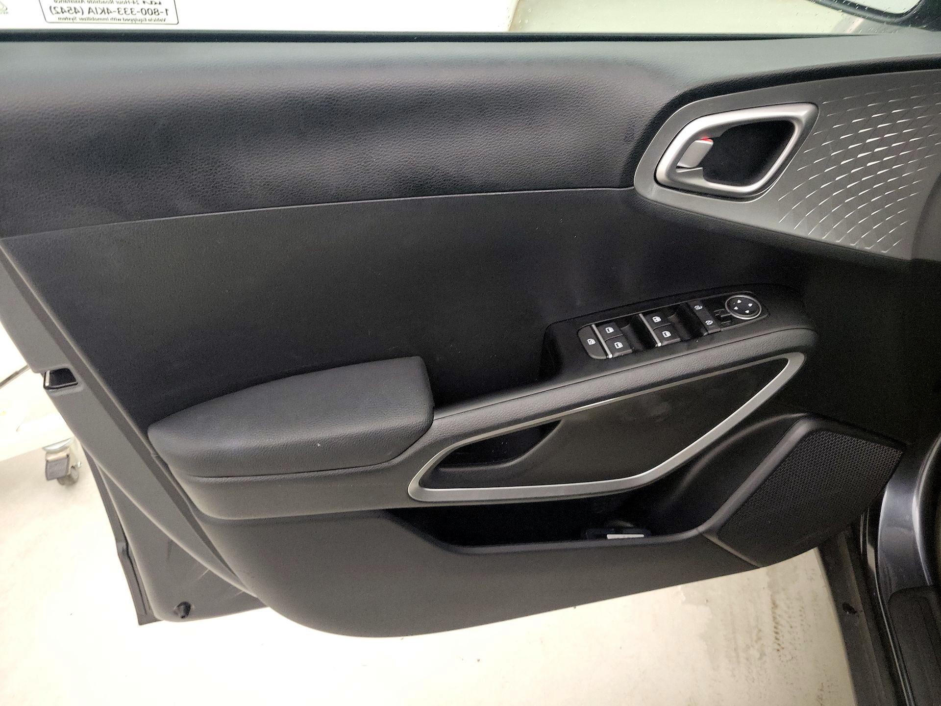 Thumbnail: 2025 Kia Soul - 12