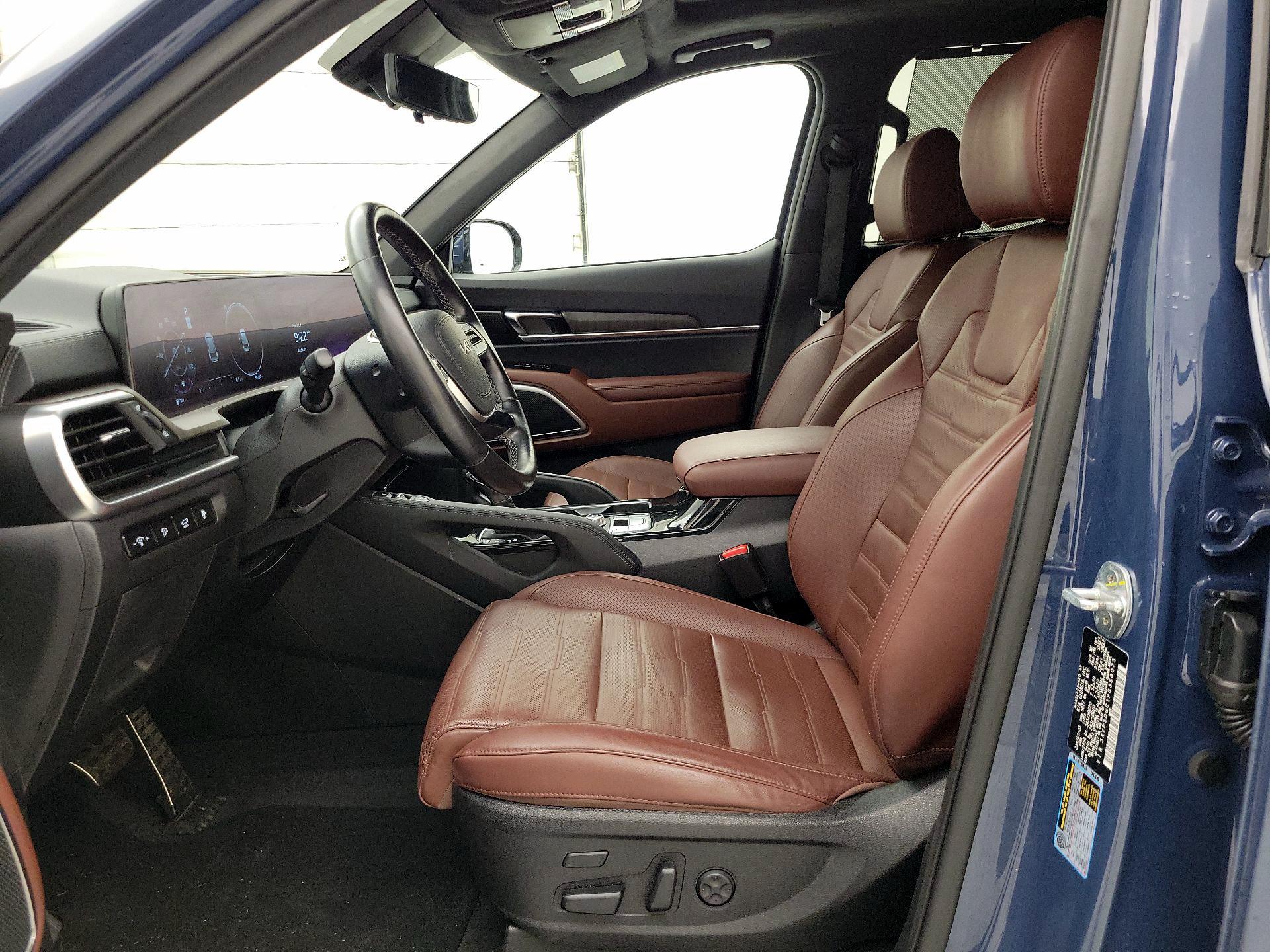 Thumbnail: 2023 Kia Telluride - 11