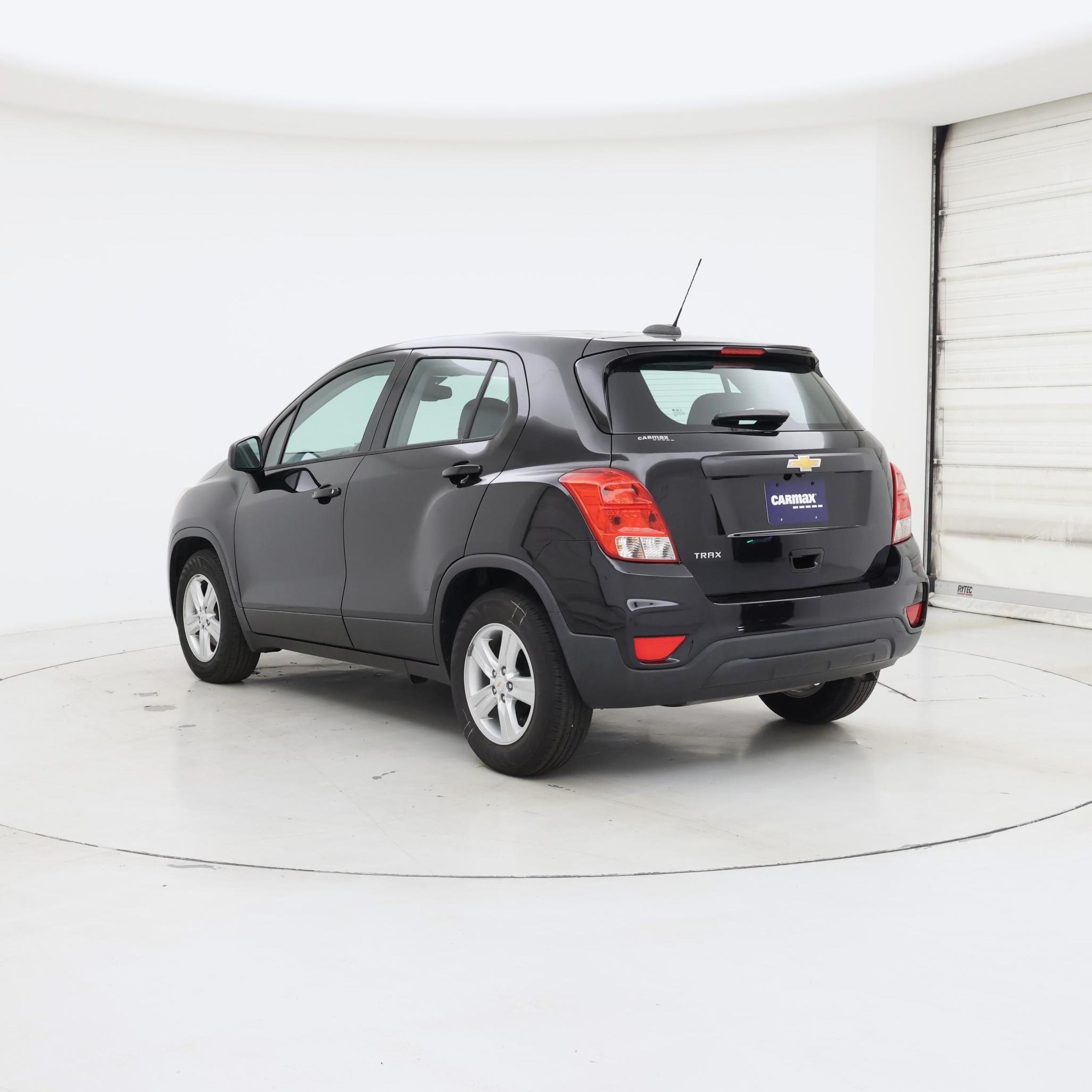 Thumbnail: 2020 Chevrolet Trax - 2