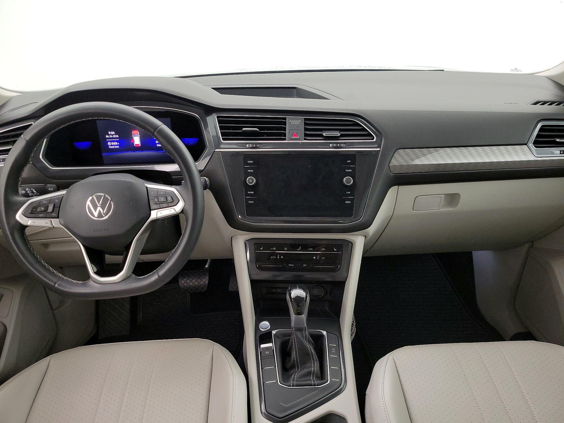 Thumbnail: 2022 Volkswagen Tiguan - 9