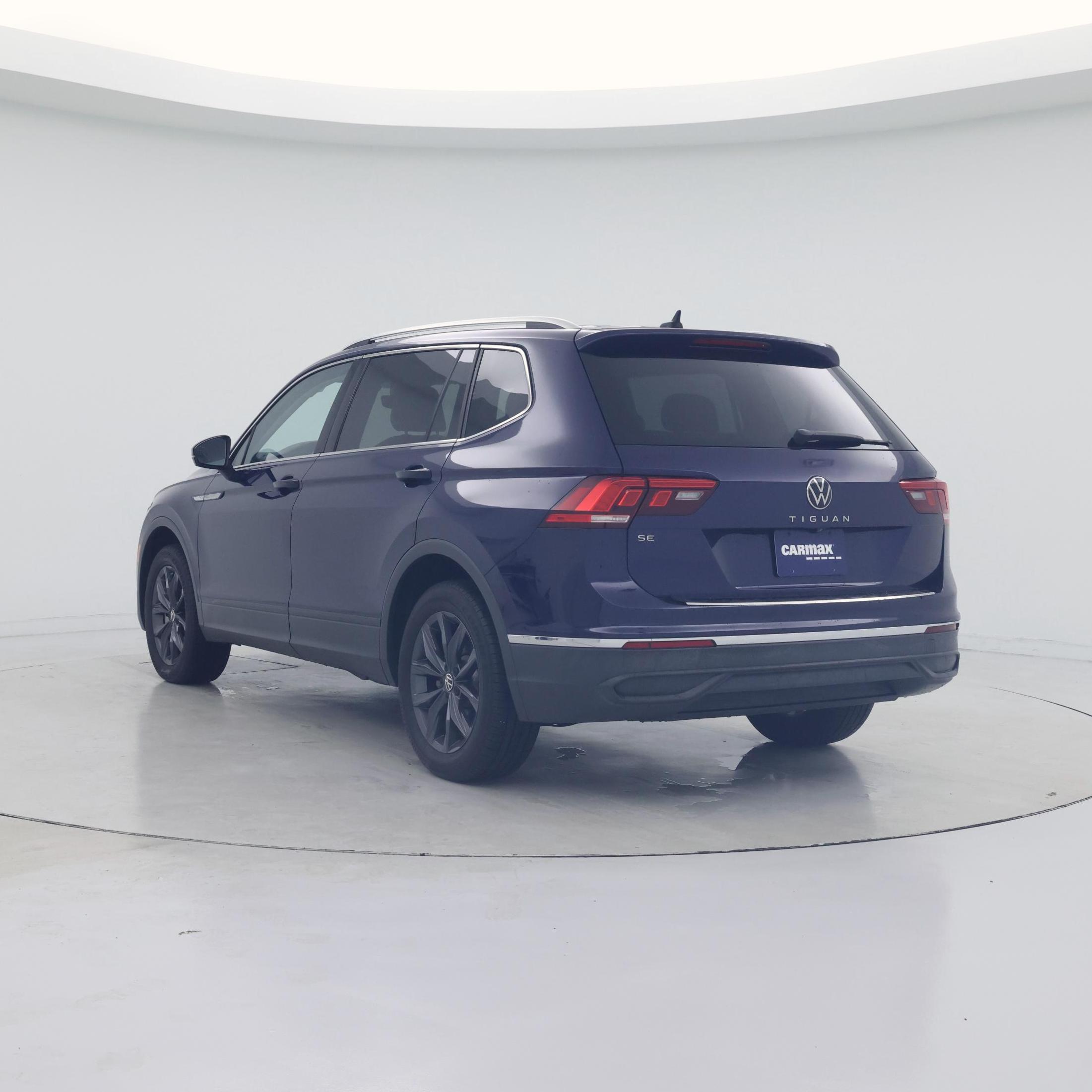 Thumbnail: 2022 Volkswagen Tiguan - 2