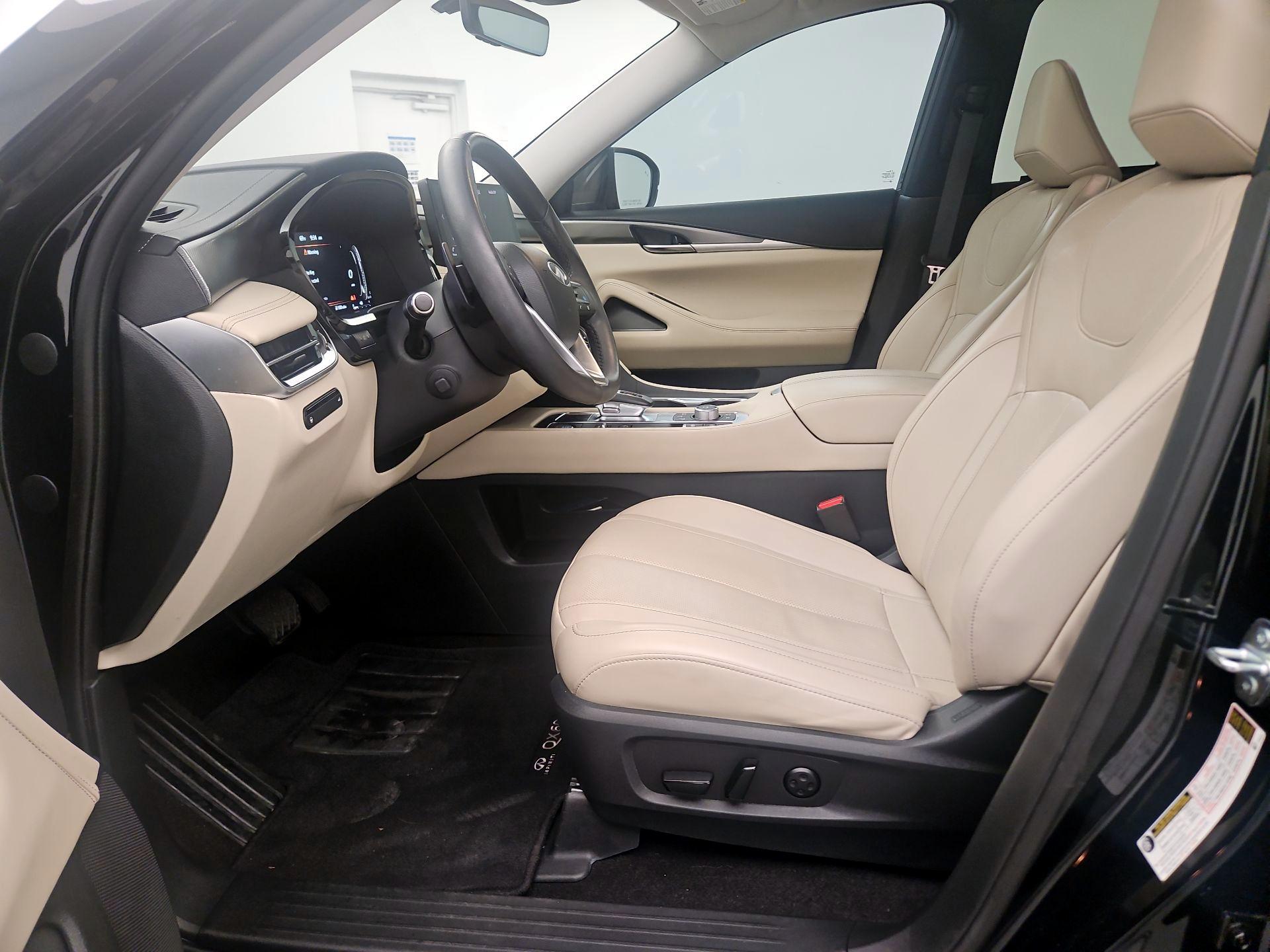 Thumbnail: 2023 INFINITI QX60 - 11