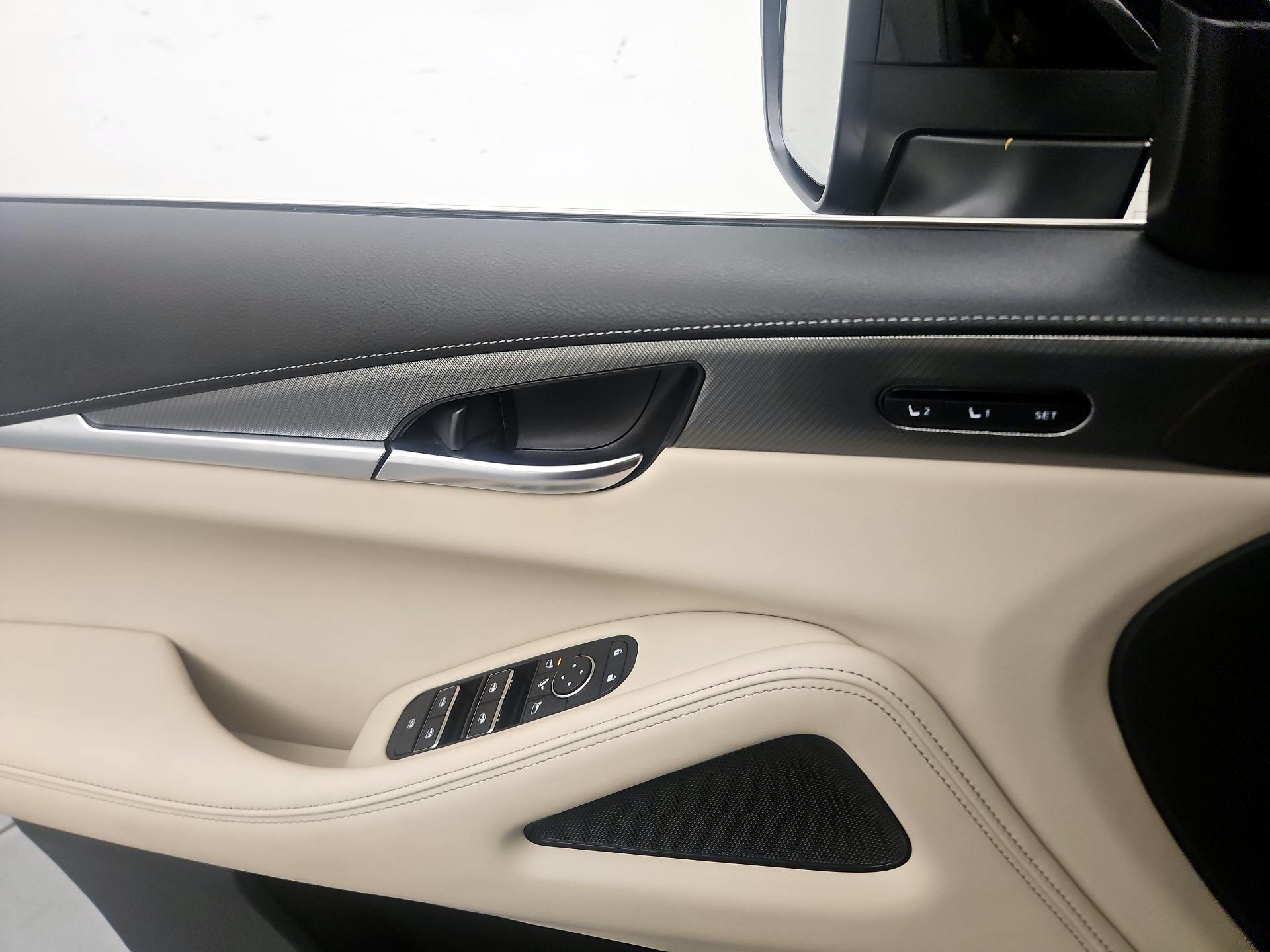 Thumbnail: 2023 INFINITI QX60 - 12