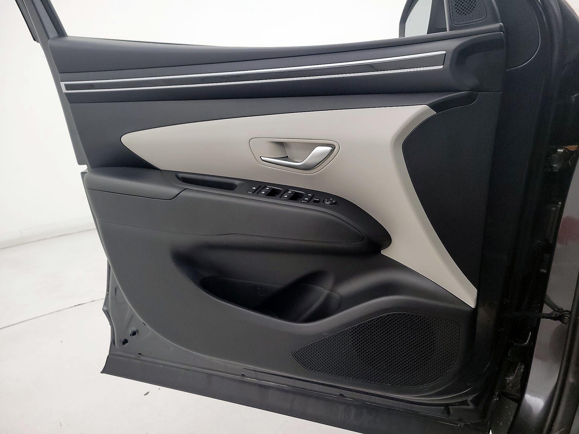 Thumbnail: 2023 Hyundai Tucson - 12
