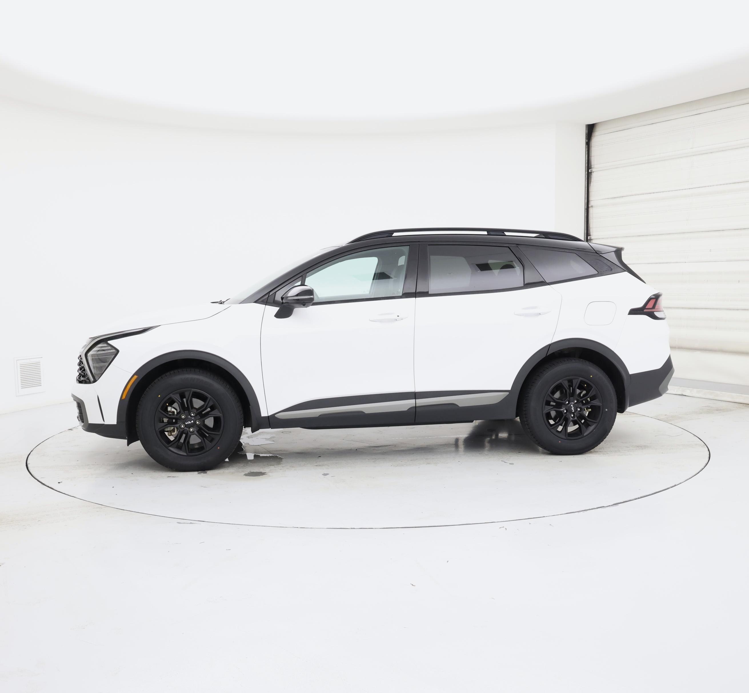 Thumbnail: 2023 Kia Sportage - 3