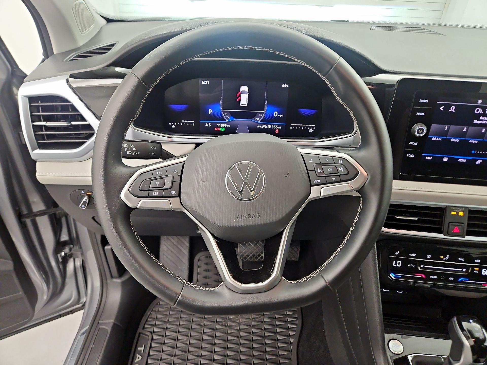 Thumbnail: 2025 Volkswagen Taos - 10