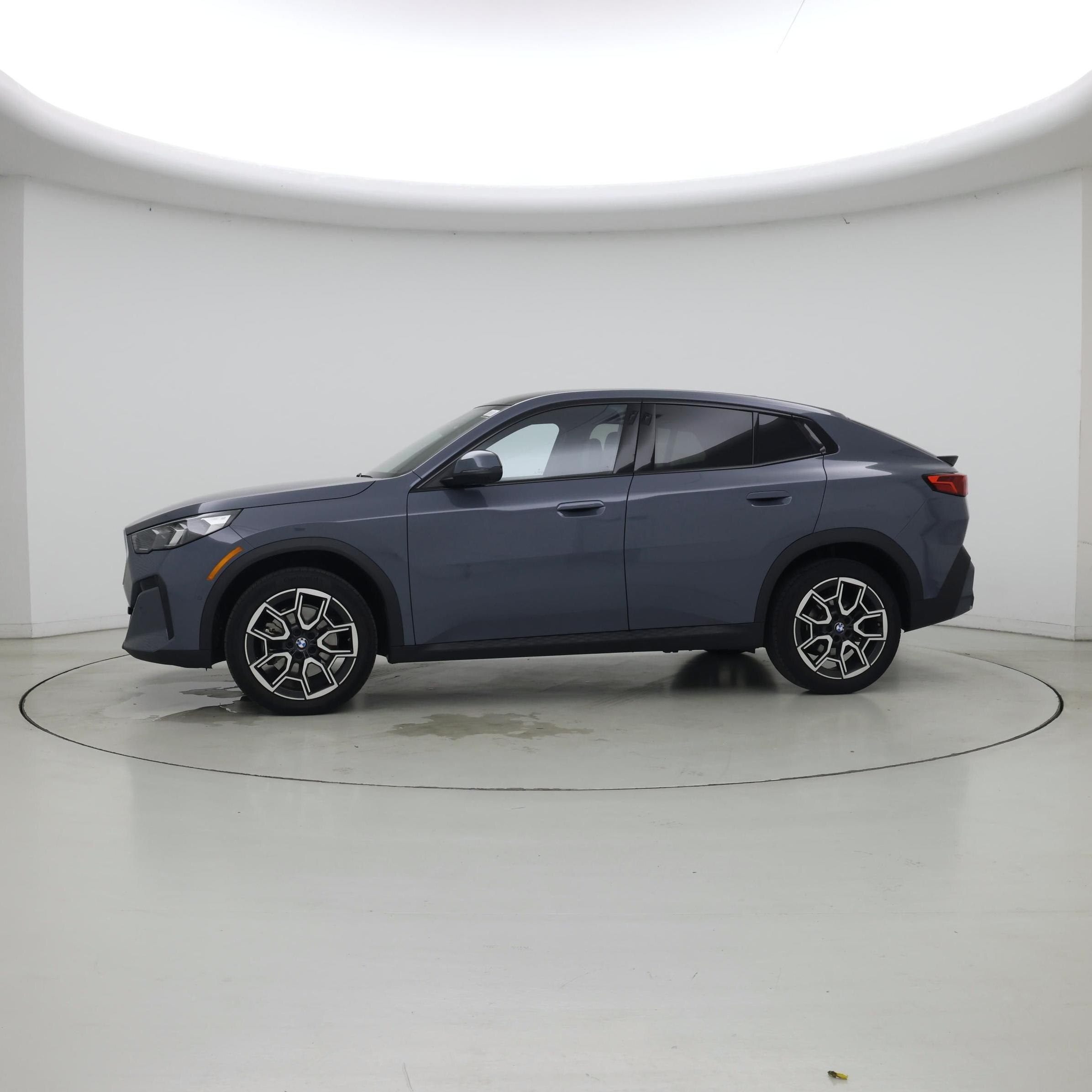 Thumbnail: 2025 BMW X2 - 3