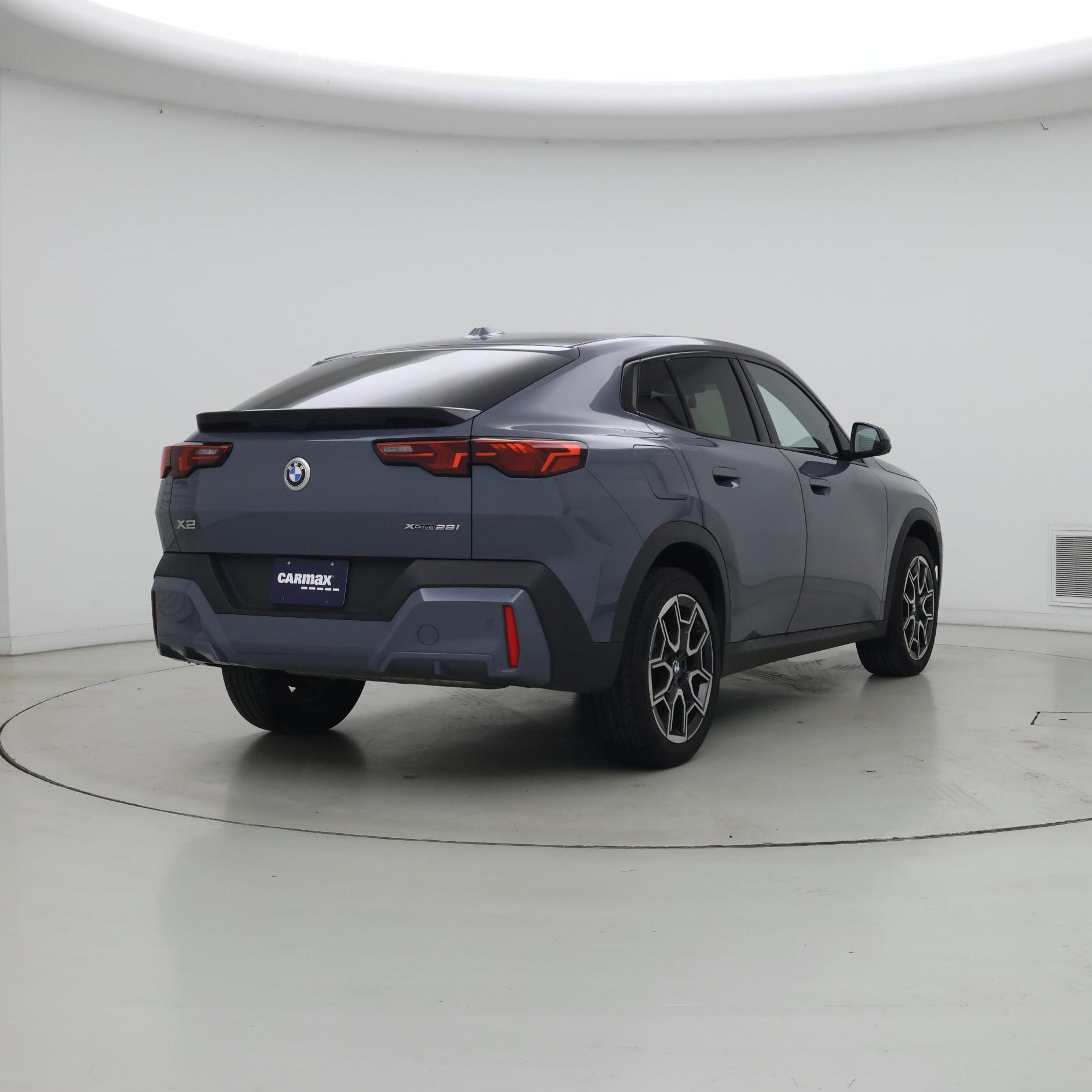 Thumbnail: 2025 BMW X2 - 8
