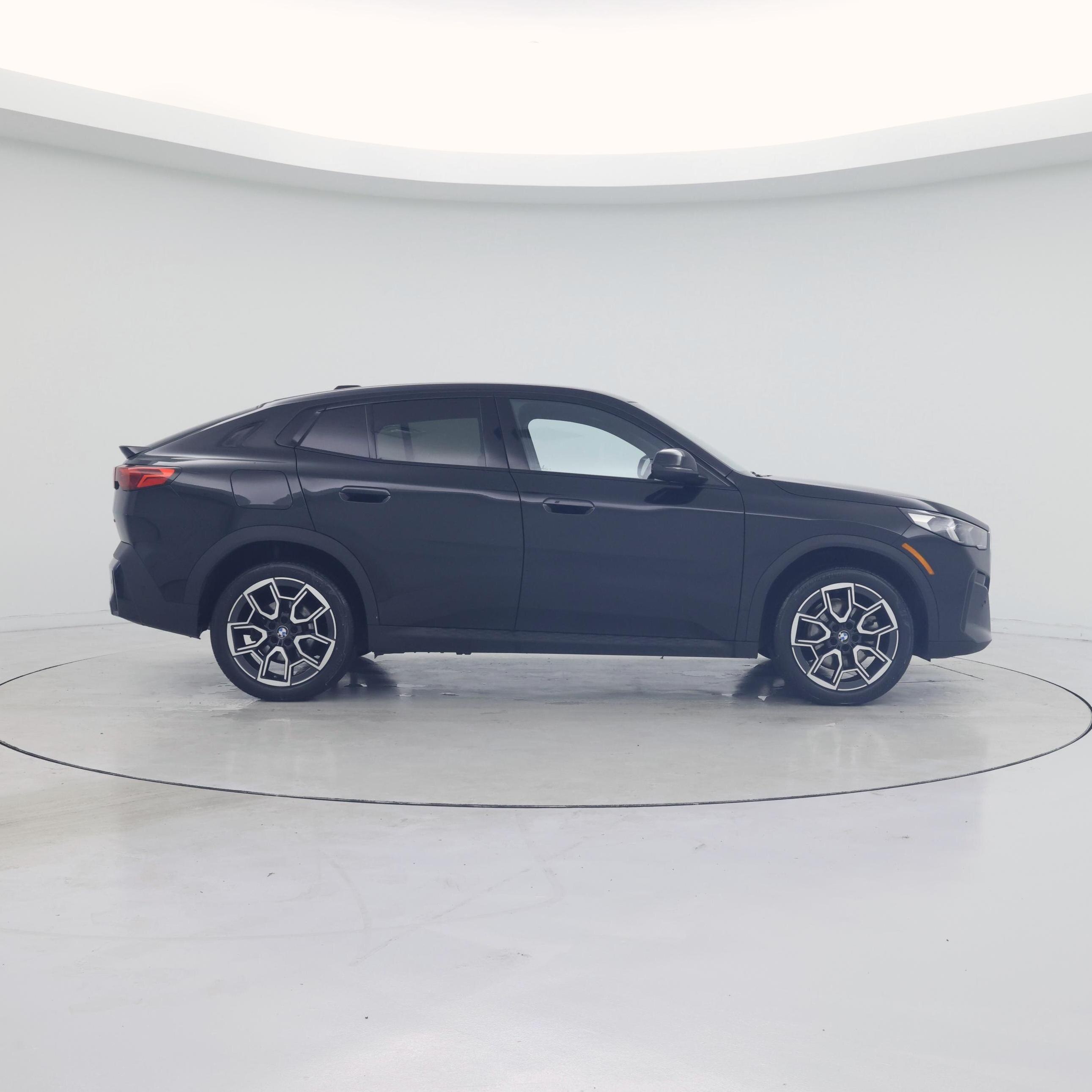 Thumbnail: 2025 BMW X2 - 7