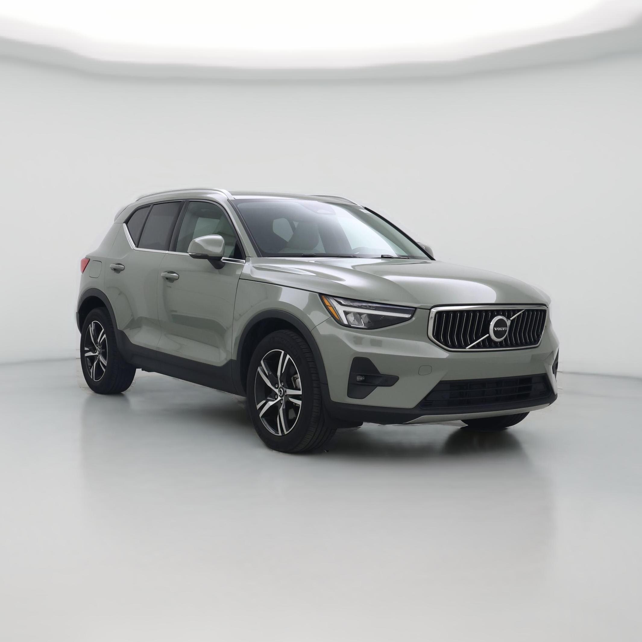 Thumbnail: 2023 Volvo XC40 - 1