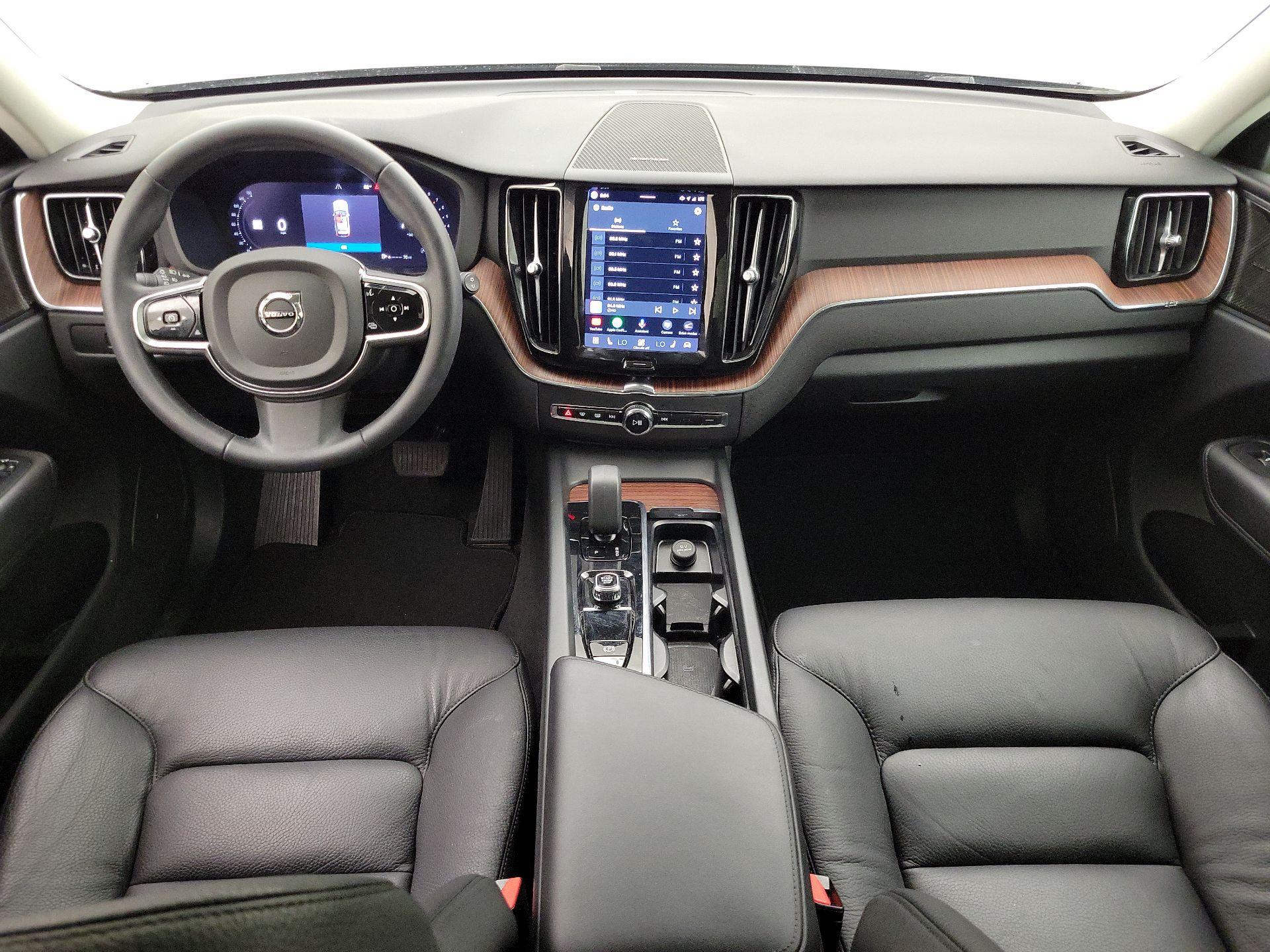 Thumbnail: 2023 Volvo XC60 - 9