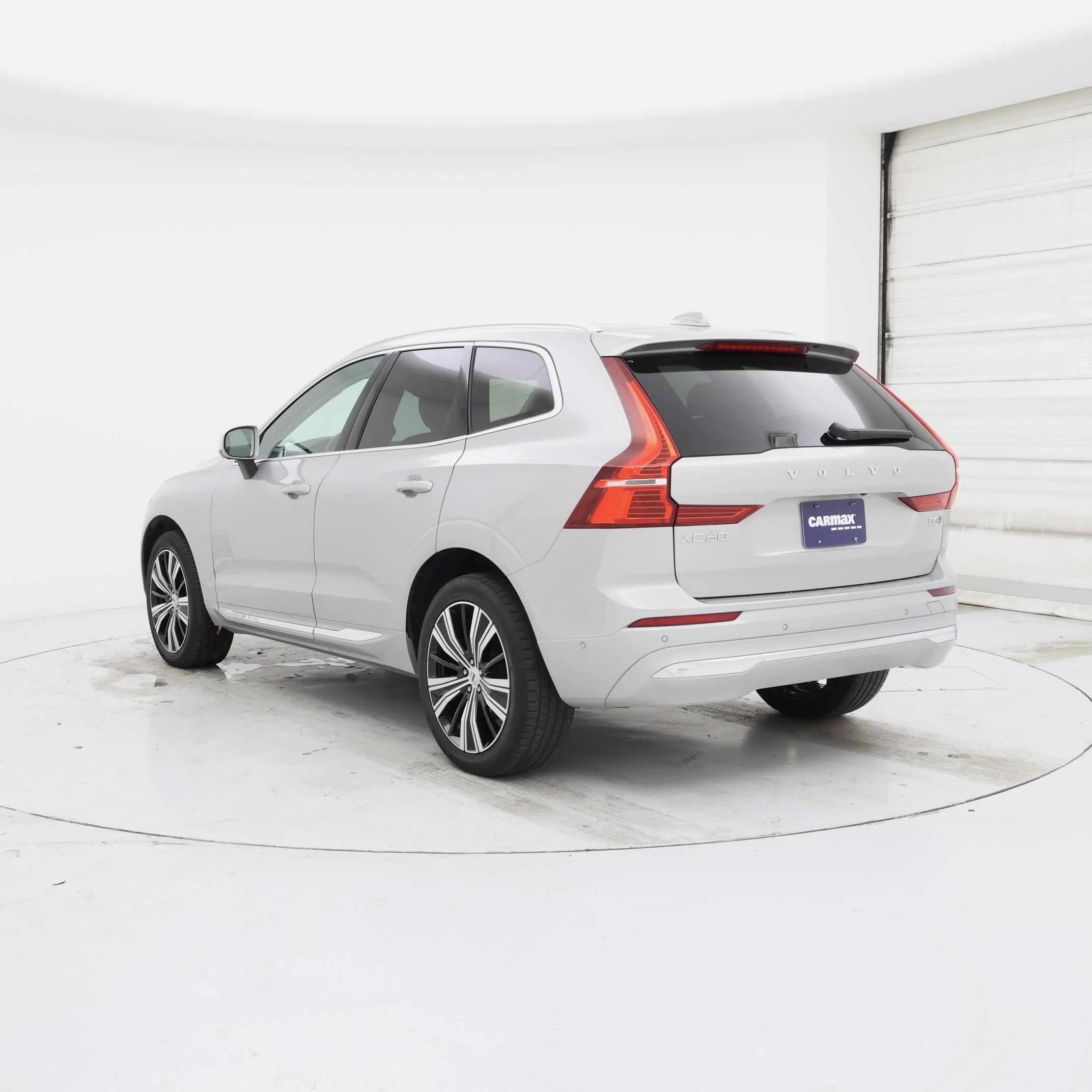 Thumbnail: 2023 Volvo XC60 - 2