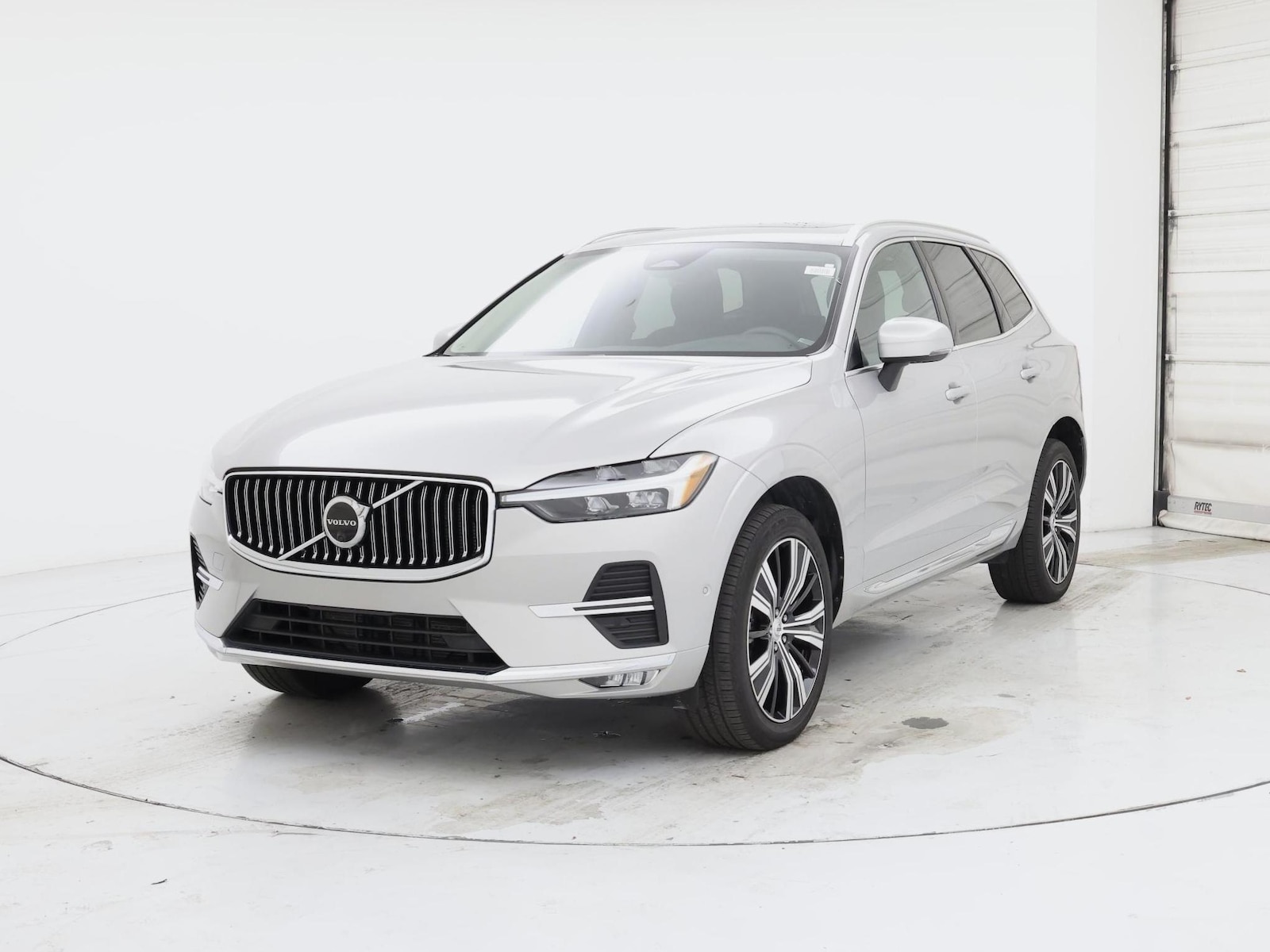 2023 Volvo XC60 Plus - Photo 5