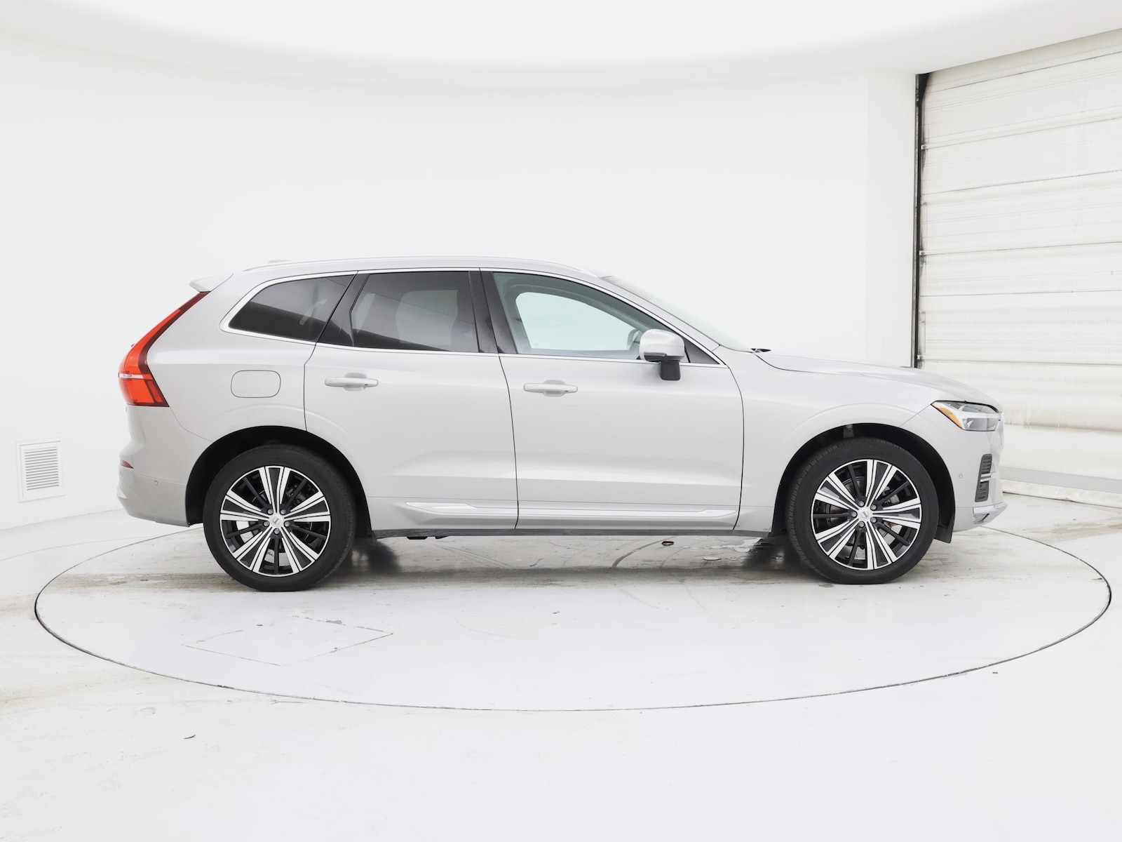 2023 Volvo XC60 Plus - Photo 8