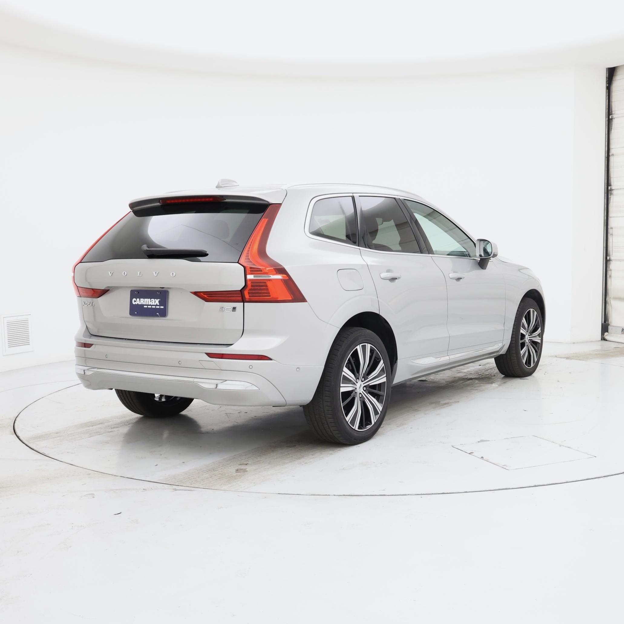 Thumbnail: 2023 Volvo XC60 - 8