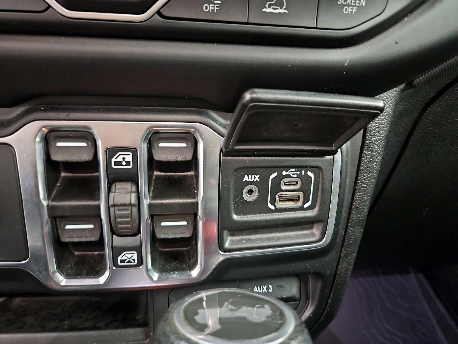 2021 Jeep Wrangler Unlimited Willys - Photo 19