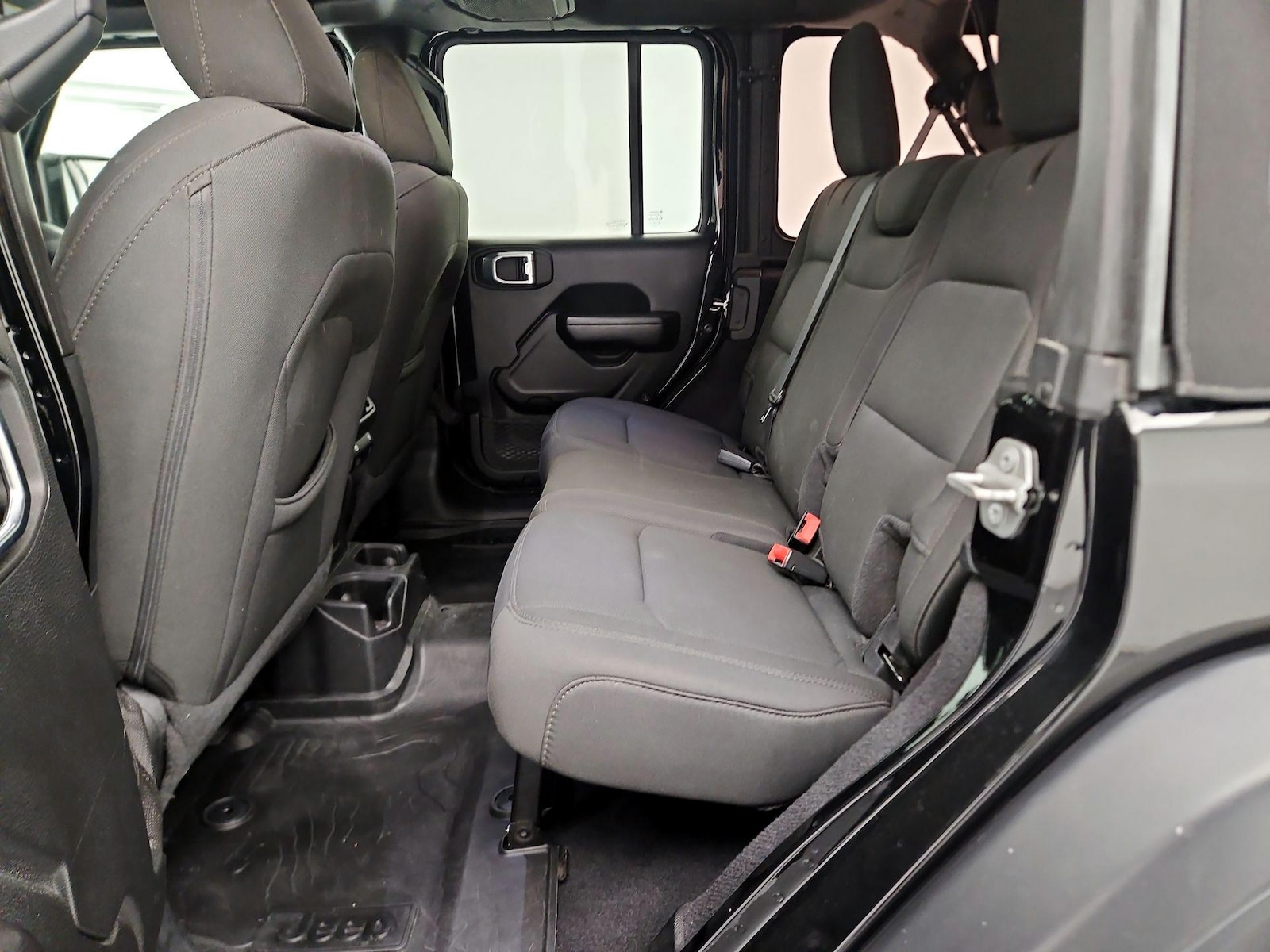 2021 Jeep Wrangler Unlimited Willys - Photo 20