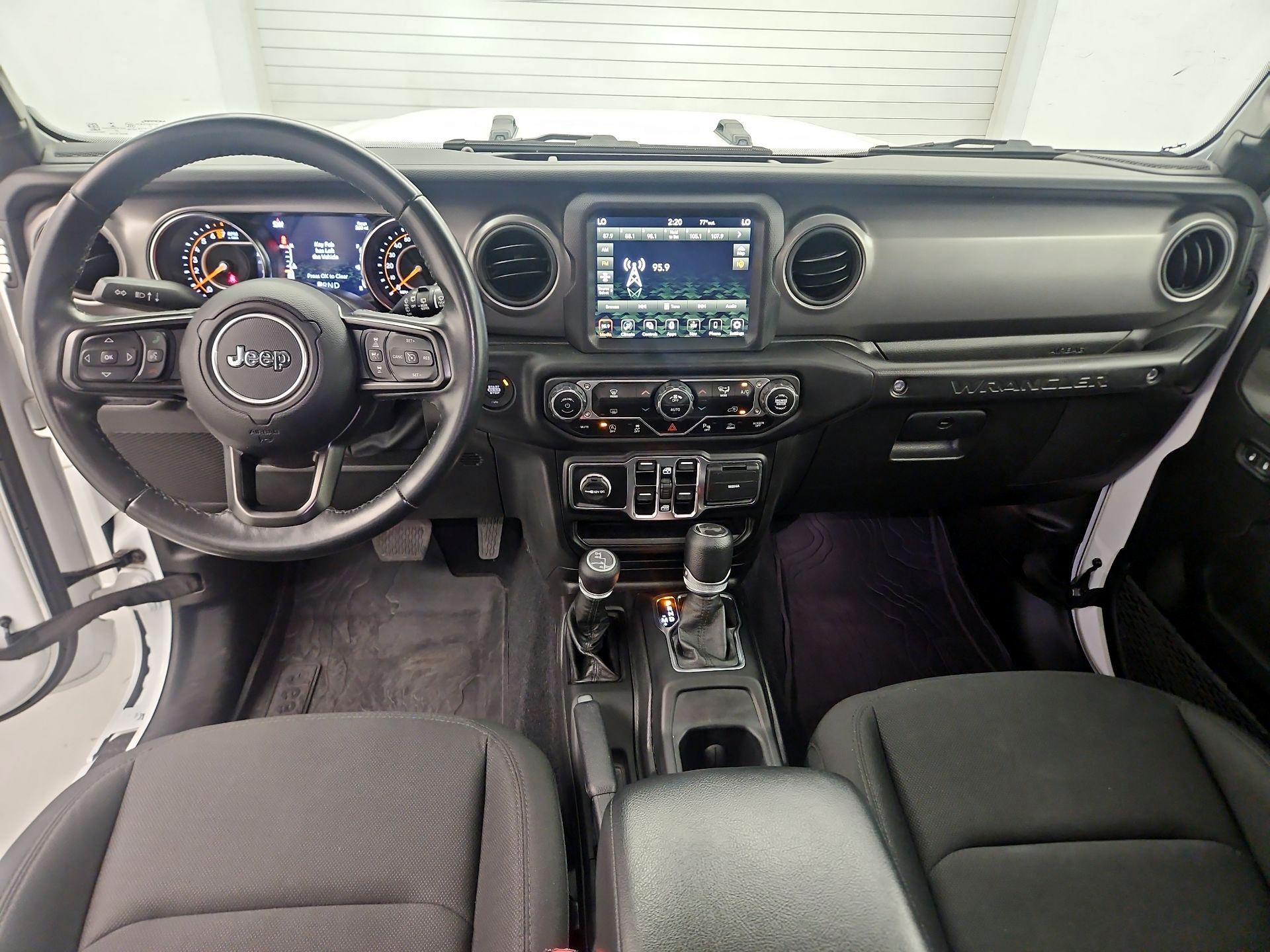 Thumbnail: 2022 Jeep Wrangler - 9