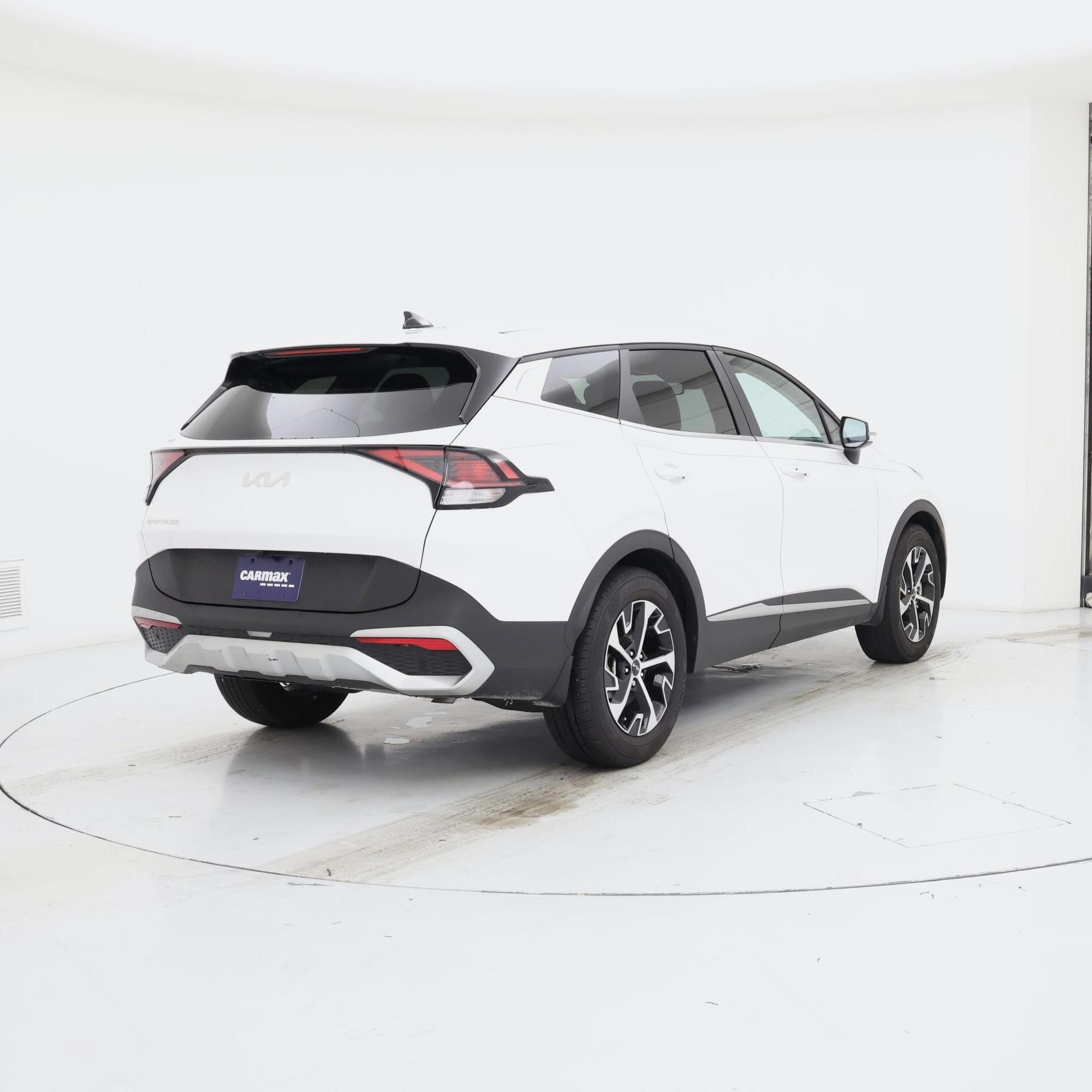 Thumbnail: 2024 Kia Sportage - 8