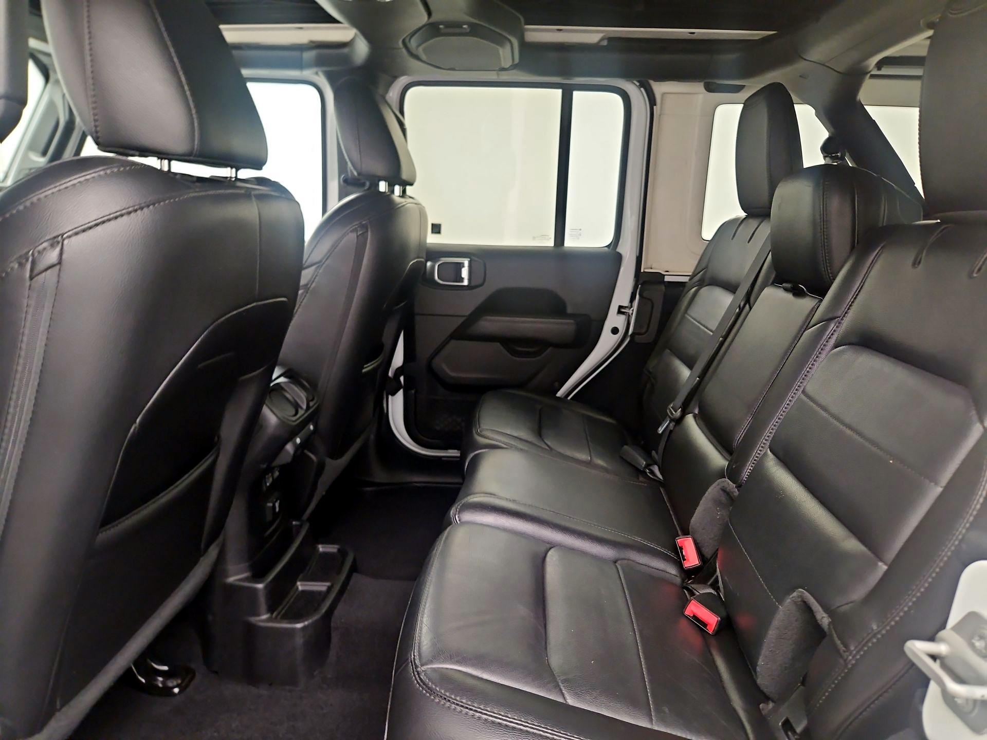 Thumbnail: 2020 Jeep Wrangler - 18