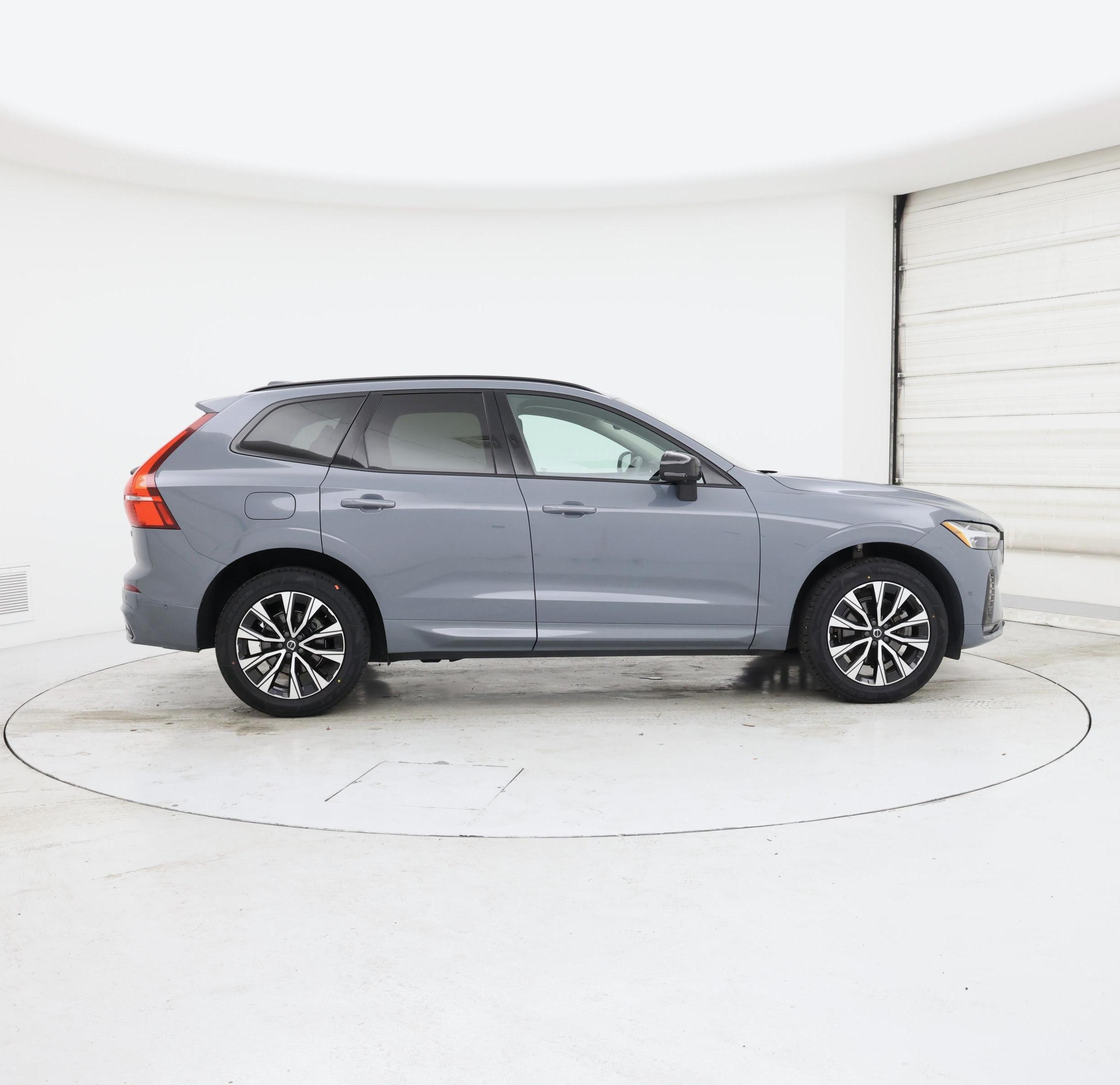 Thumbnail: 2024 Volvo XC60 - 7