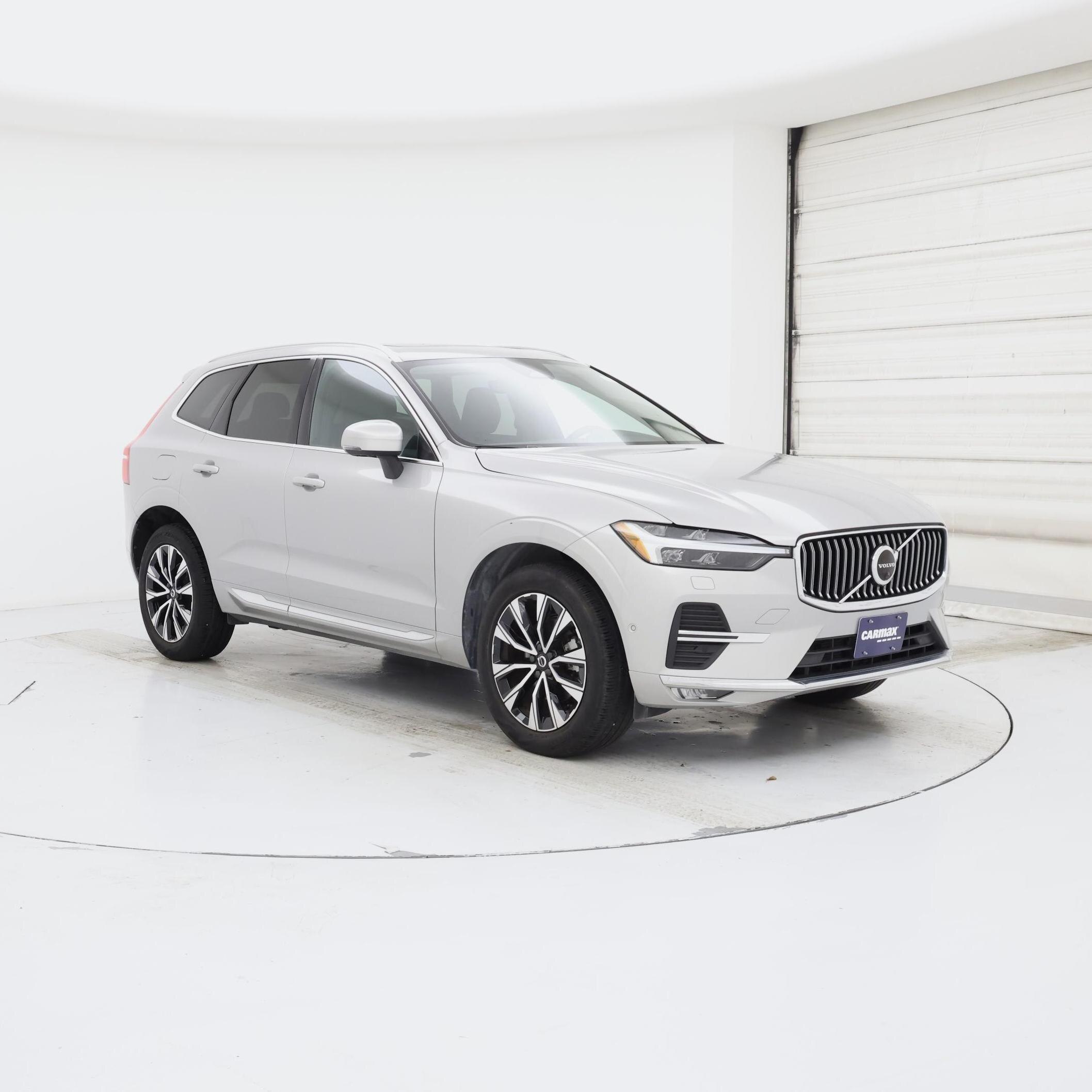  2023 Volvo XC60 B5 Plus Bright Theme AWD   