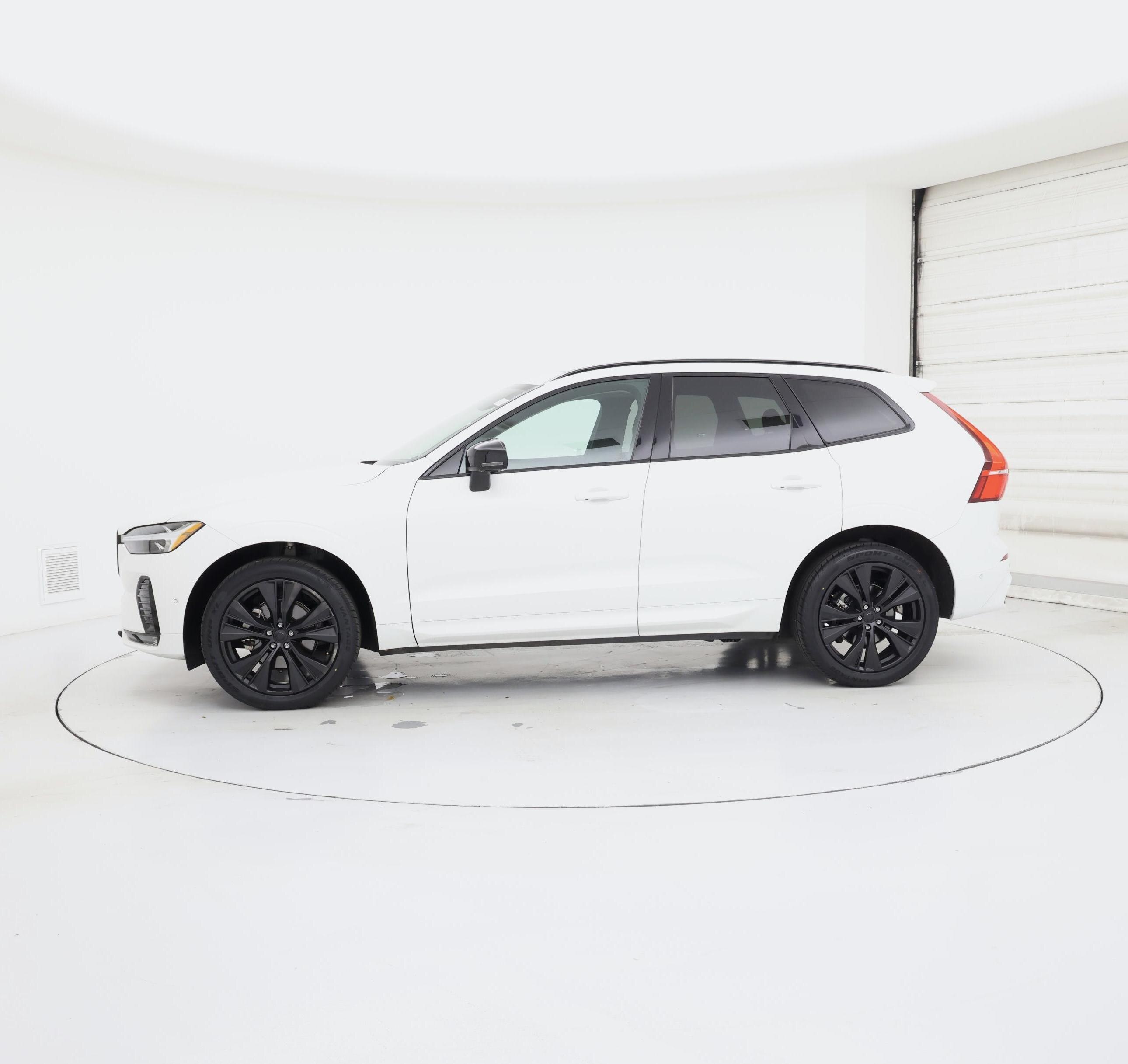 Thumbnail: 2024 Volvo XC60 - 3