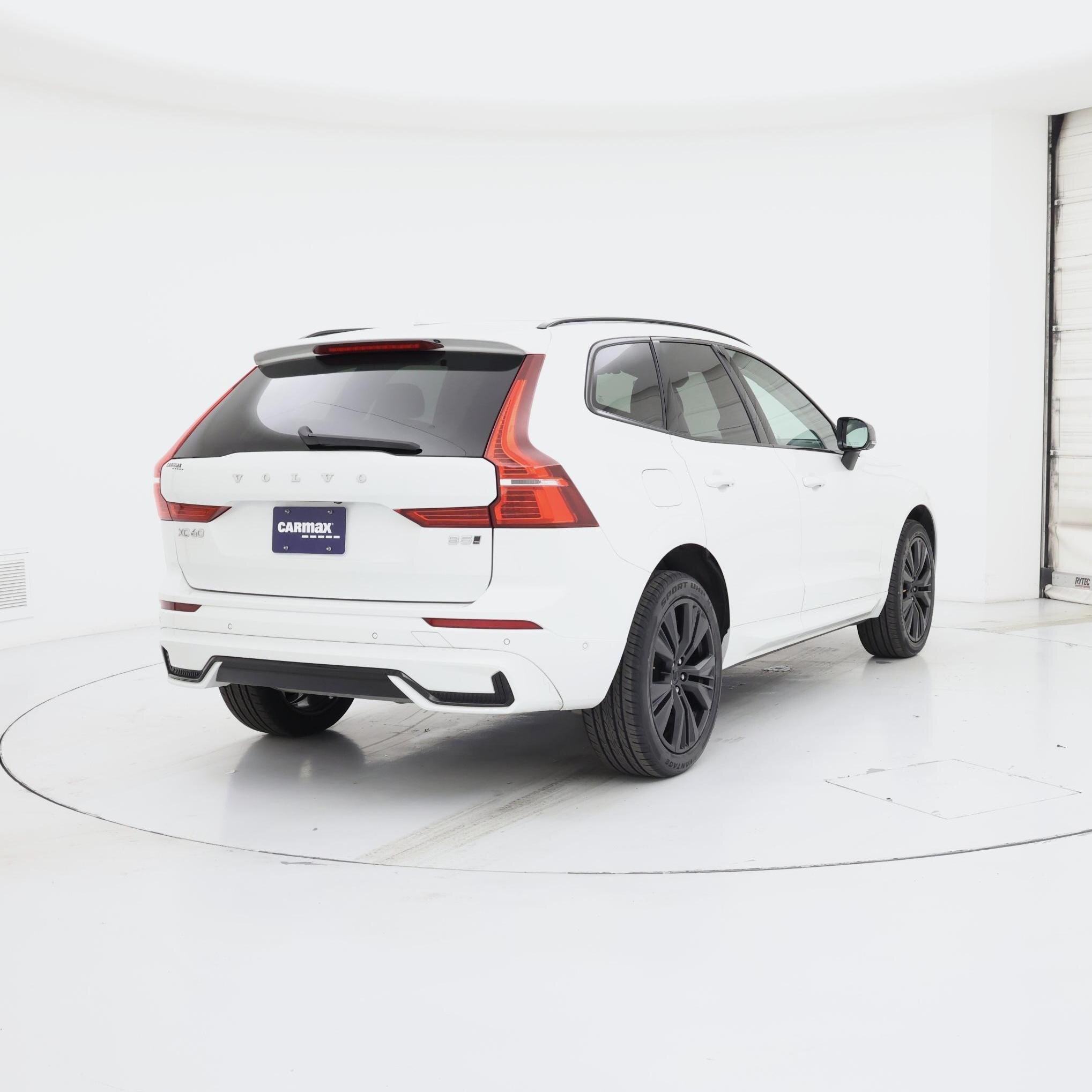Thumbnail: 2024 Volvo XC60 - 8