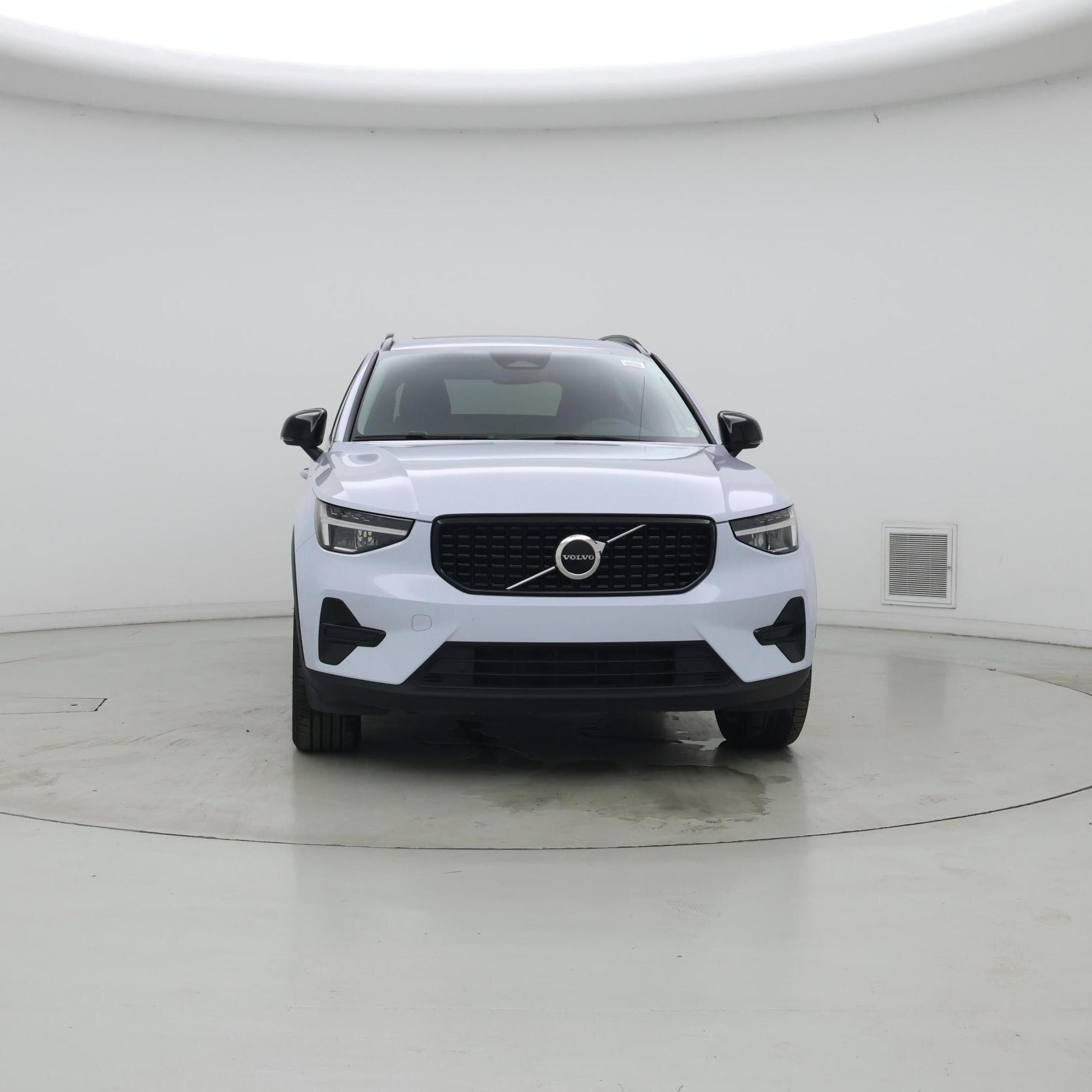 Thumbnail: 2024 Volvo XC40 - 5