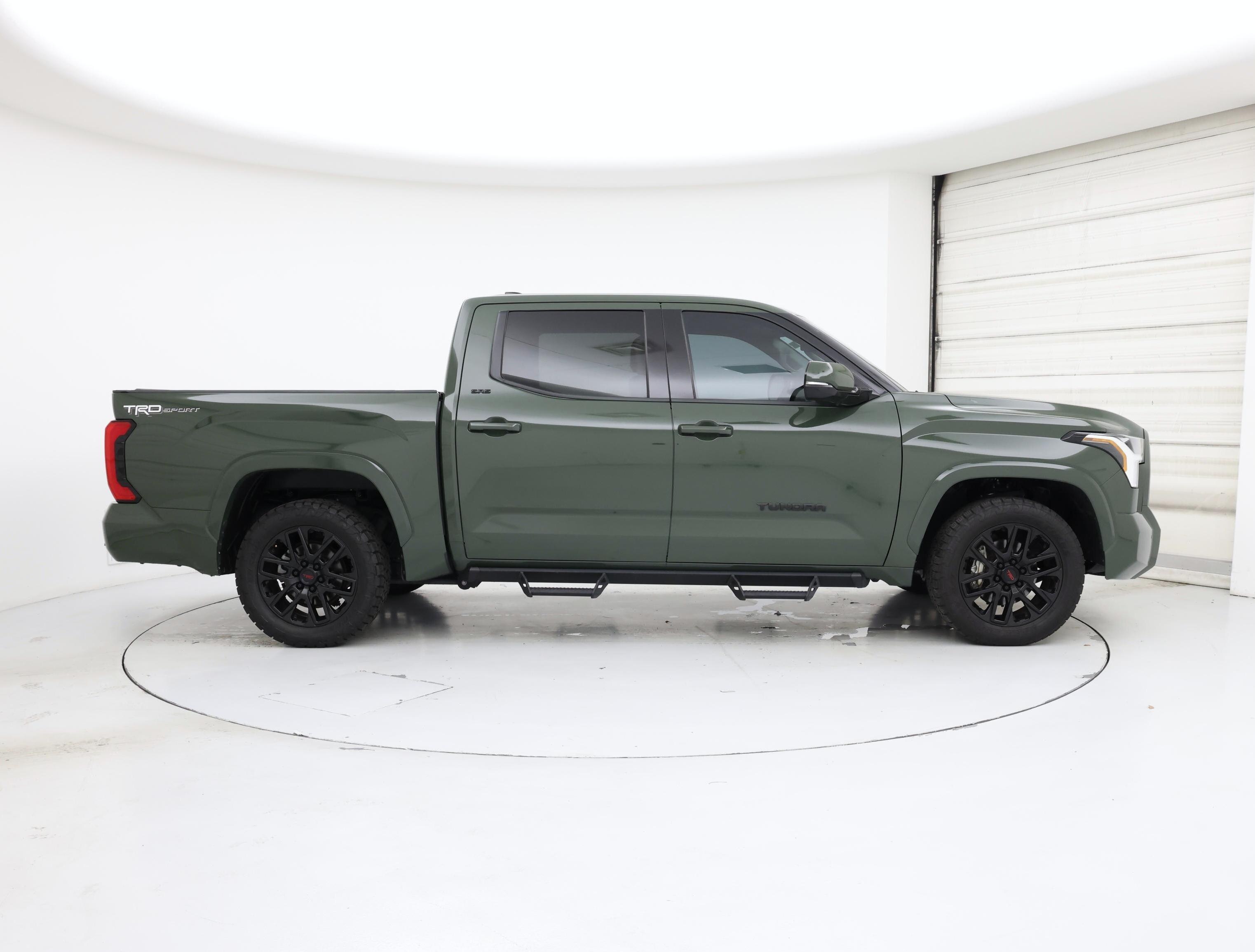 Thumbnail: 2023 Toyota Tundra - 7