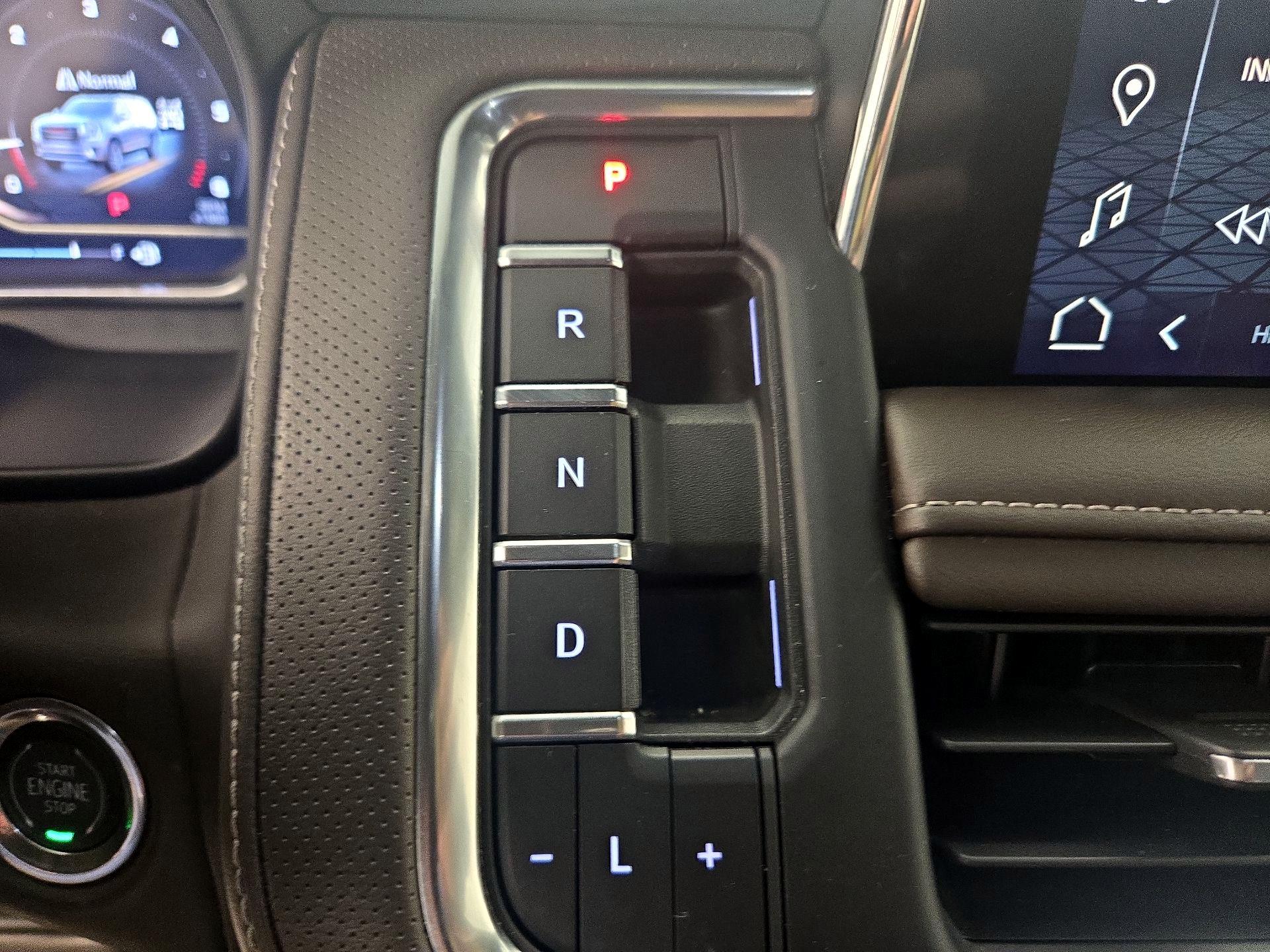 Thumbnail: 2023 GMC Yukon - 18