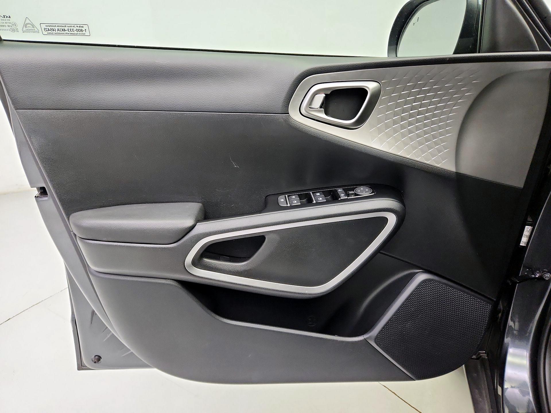 Thumbnail: 2025 Kia Soul - 12