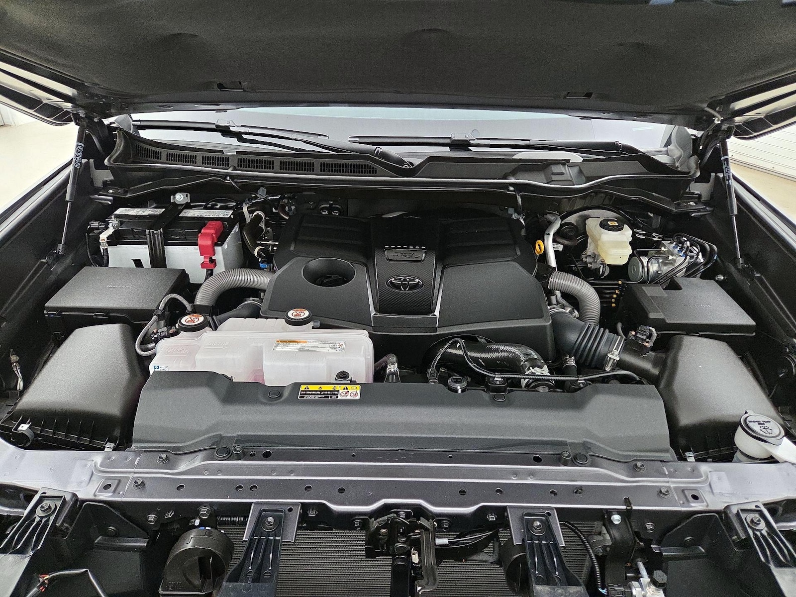2026 Toyota Tundra SR5 - Photo 22